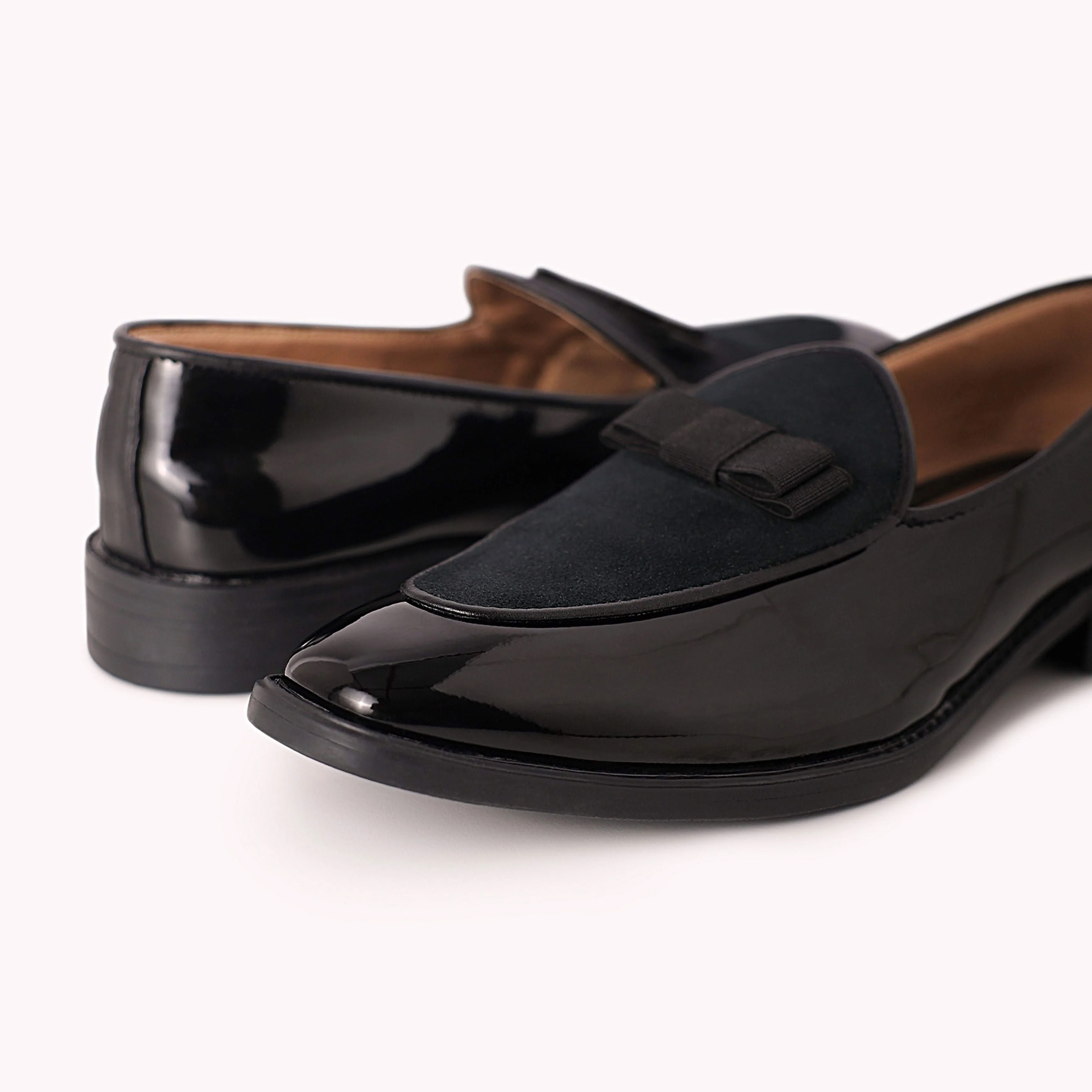 Black Bow Juttis In Velvet - Image 6