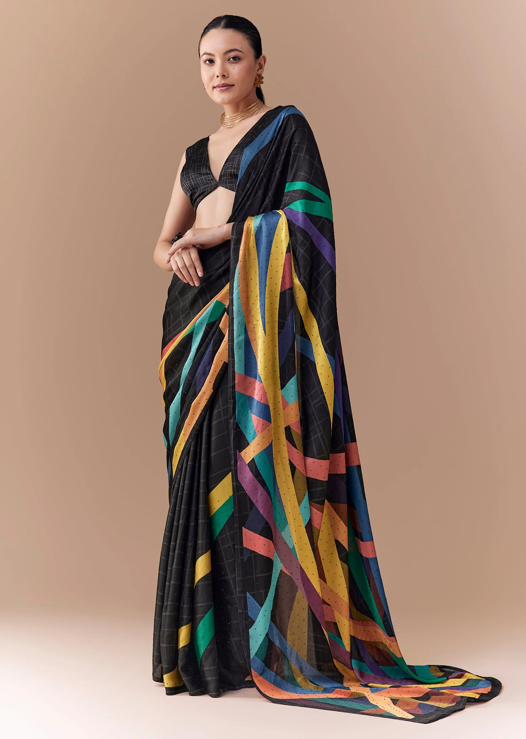 Black Checkered Printed Saree with Blouse Fabric - Image 3