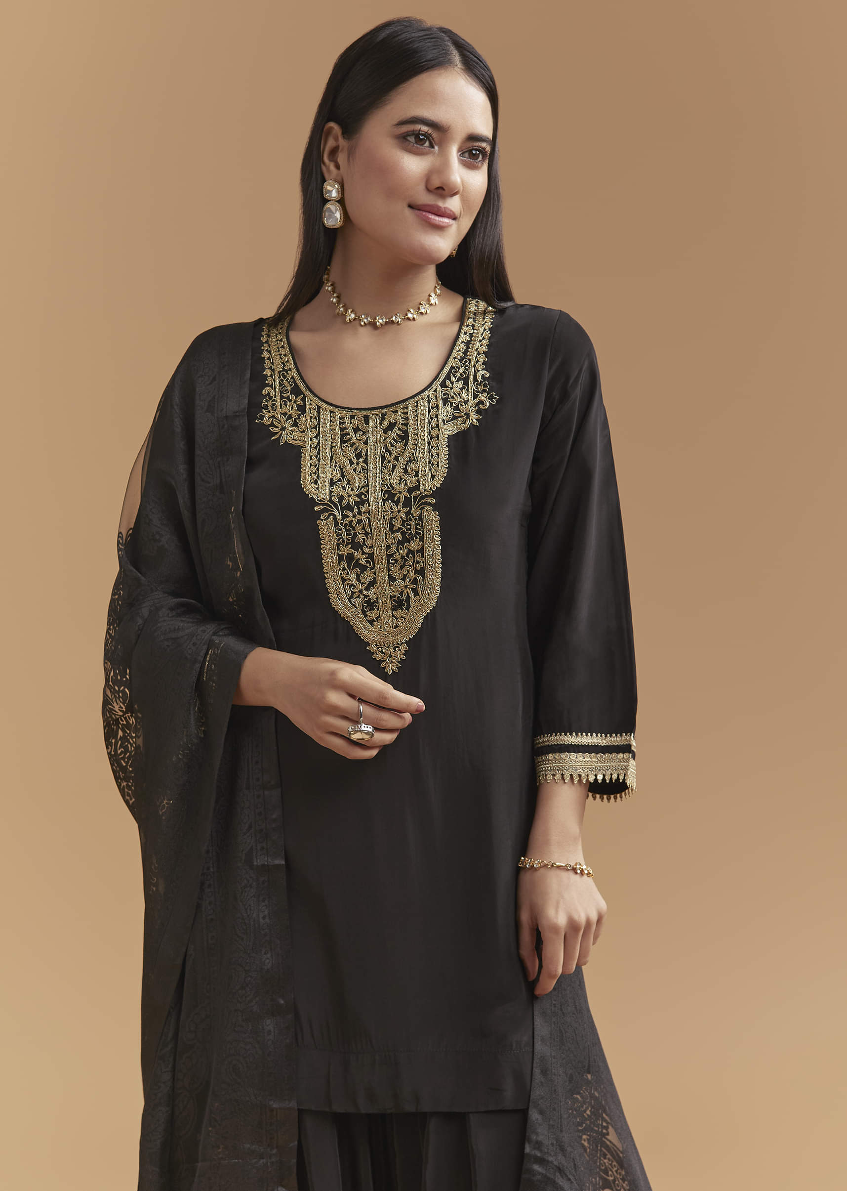 Black Crepe Kurta Set With Zardosi And Gota Work - Image 4