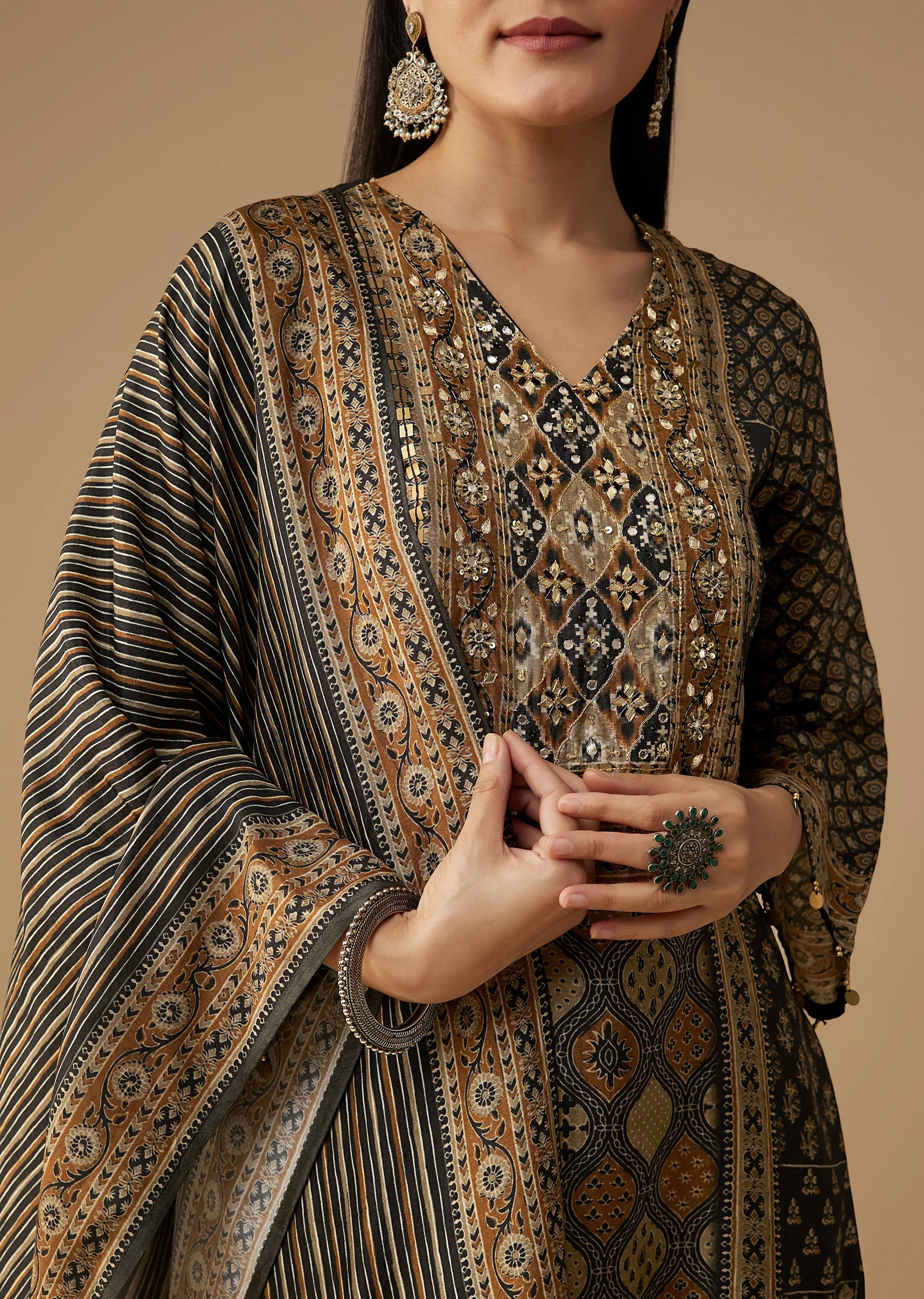 Black Indie Printed Silk With Gotta Work Kurta Pant Set - Image 2