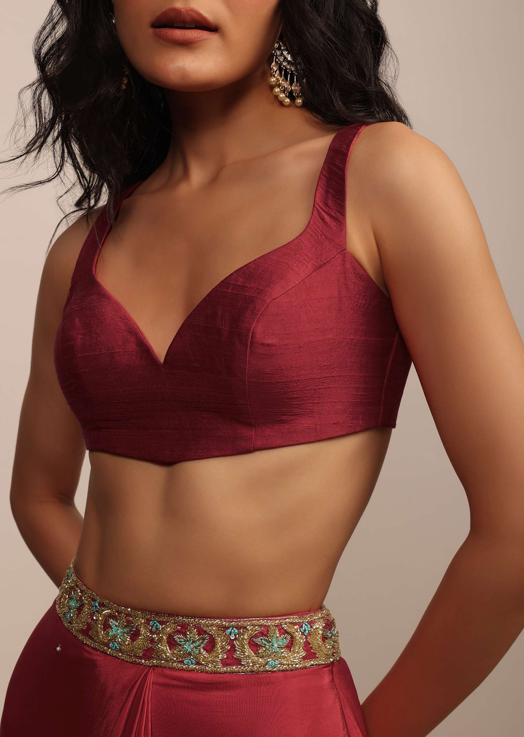 Blood Red Sleeveless Blouse In Raw Silk With Sweetheart Neckline - Image 2