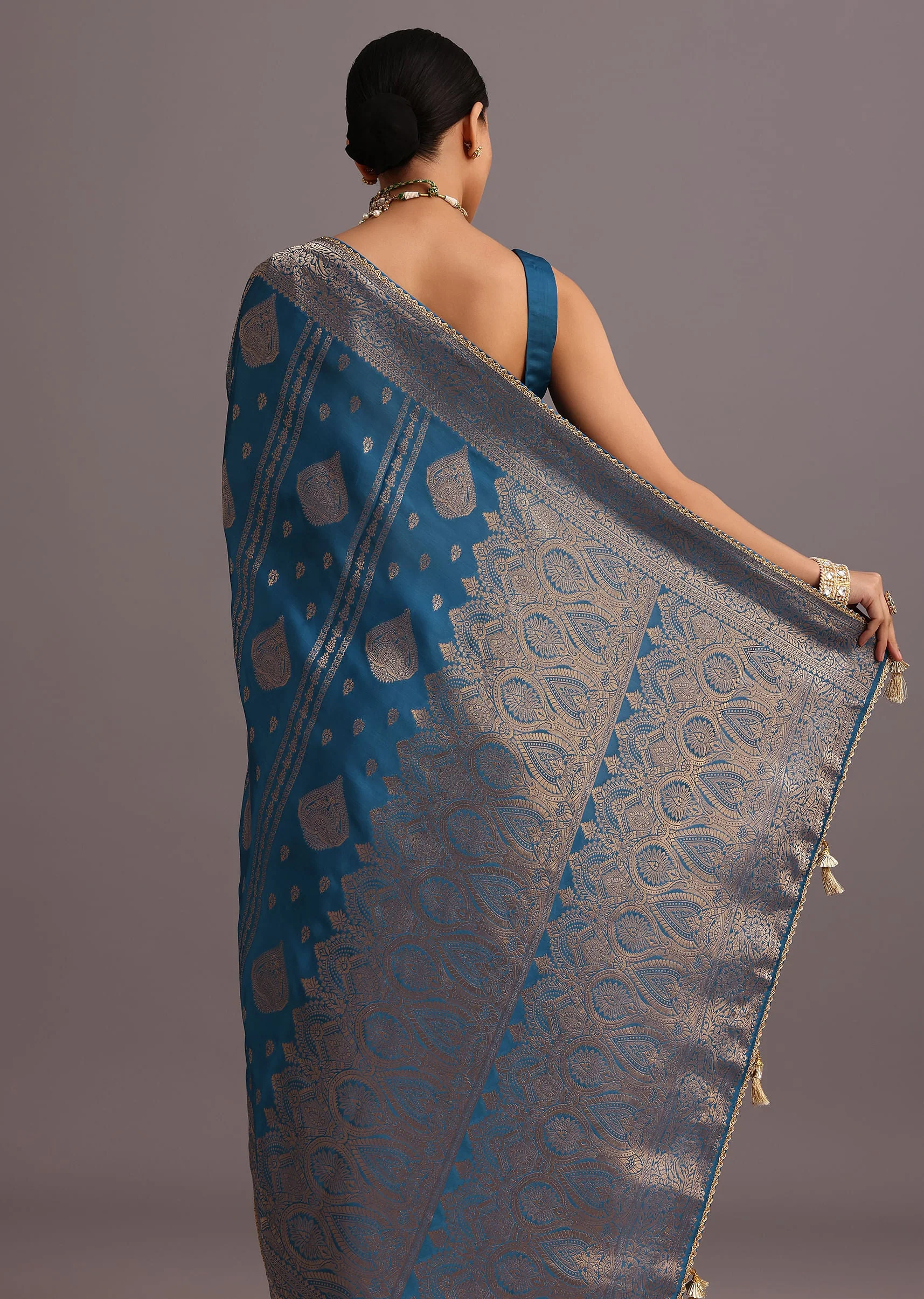 Blue Satin Silk Zari Woven Saree With Brocade Border - Image 6