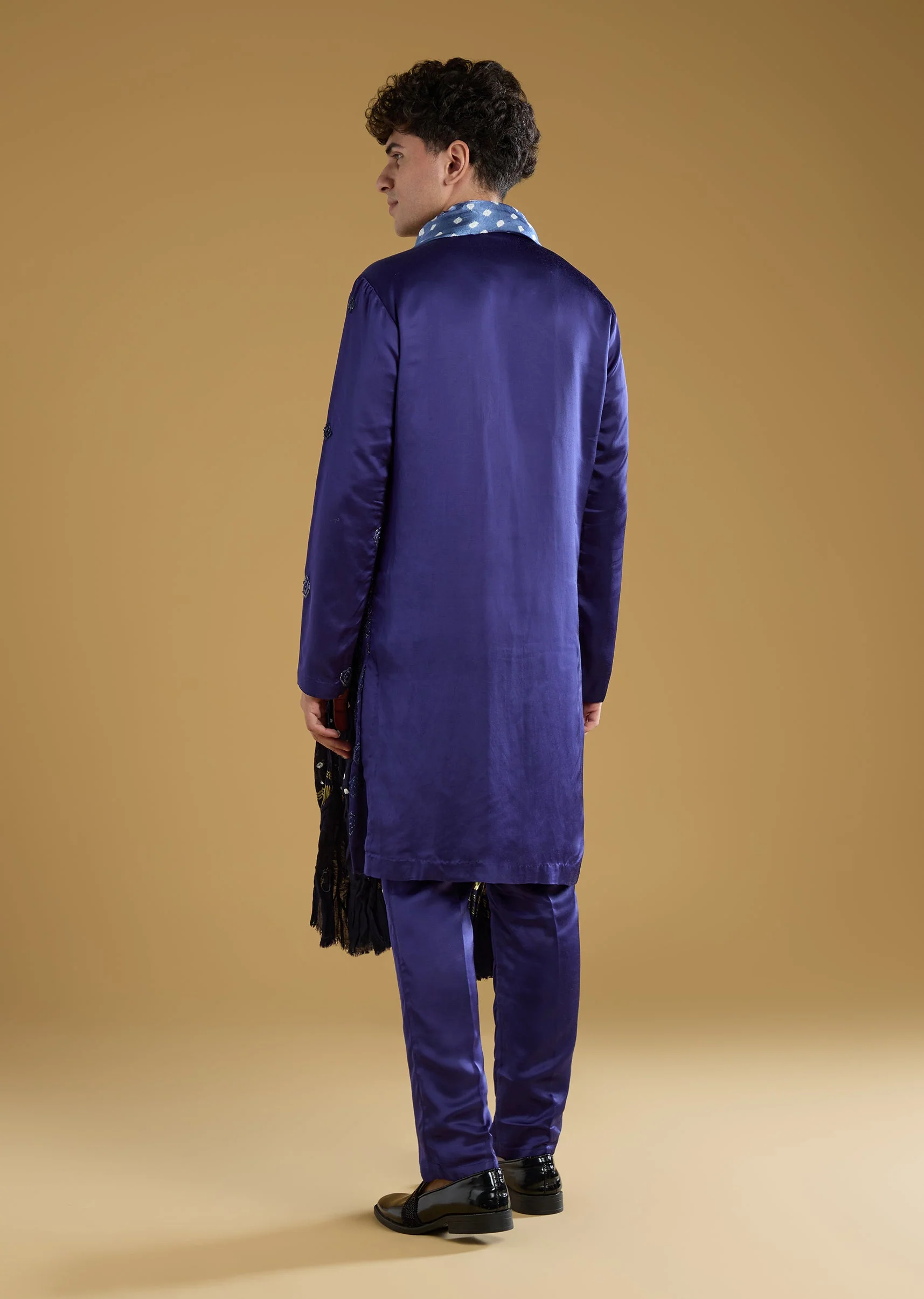 Blue Silk Kurta Set With Thread Work And Ombre Hand Dyed Bandhani Dupatta - Image 5