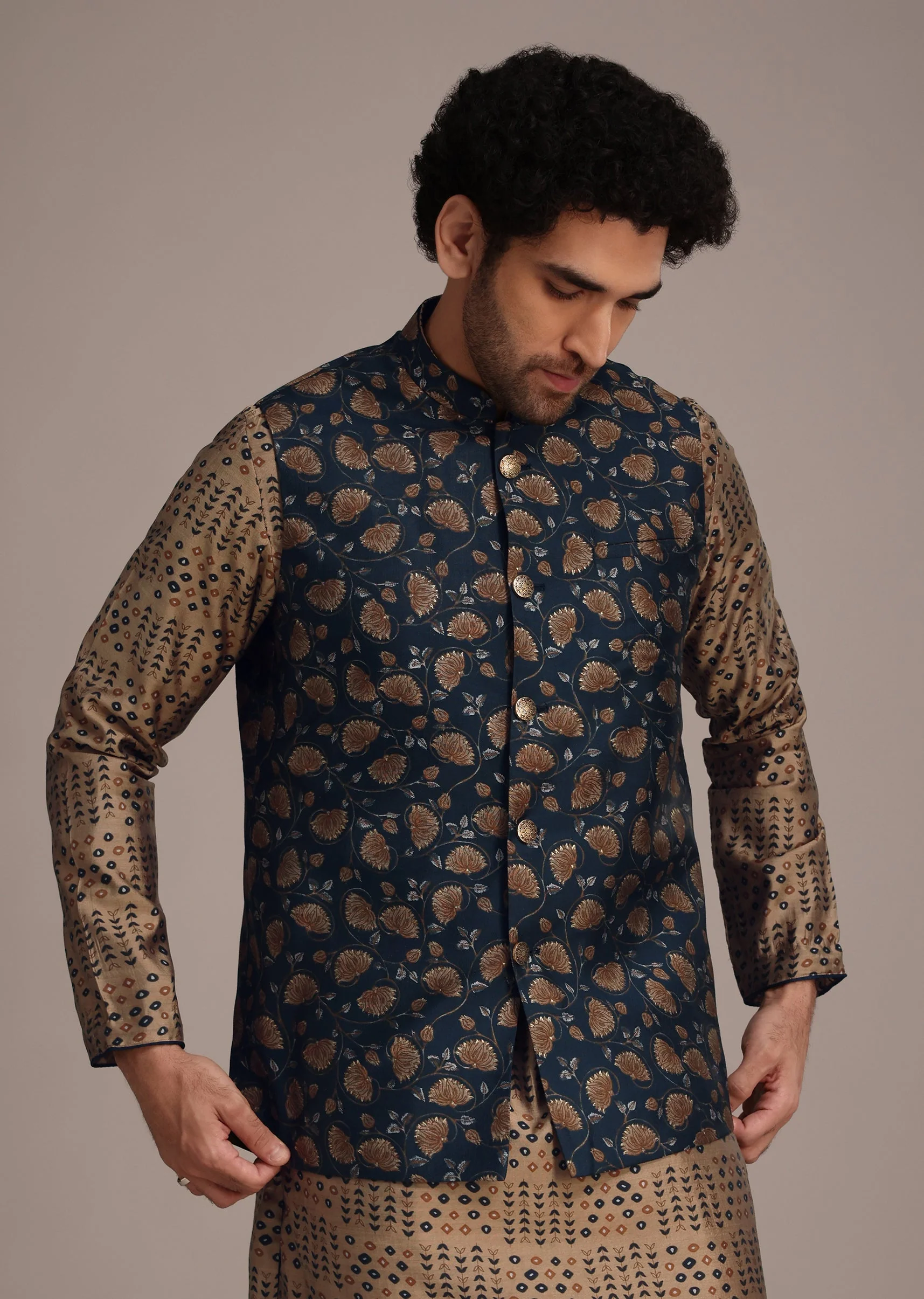 Bronze Silk Printed Kurta Set With Leaf Motifs - Image 4