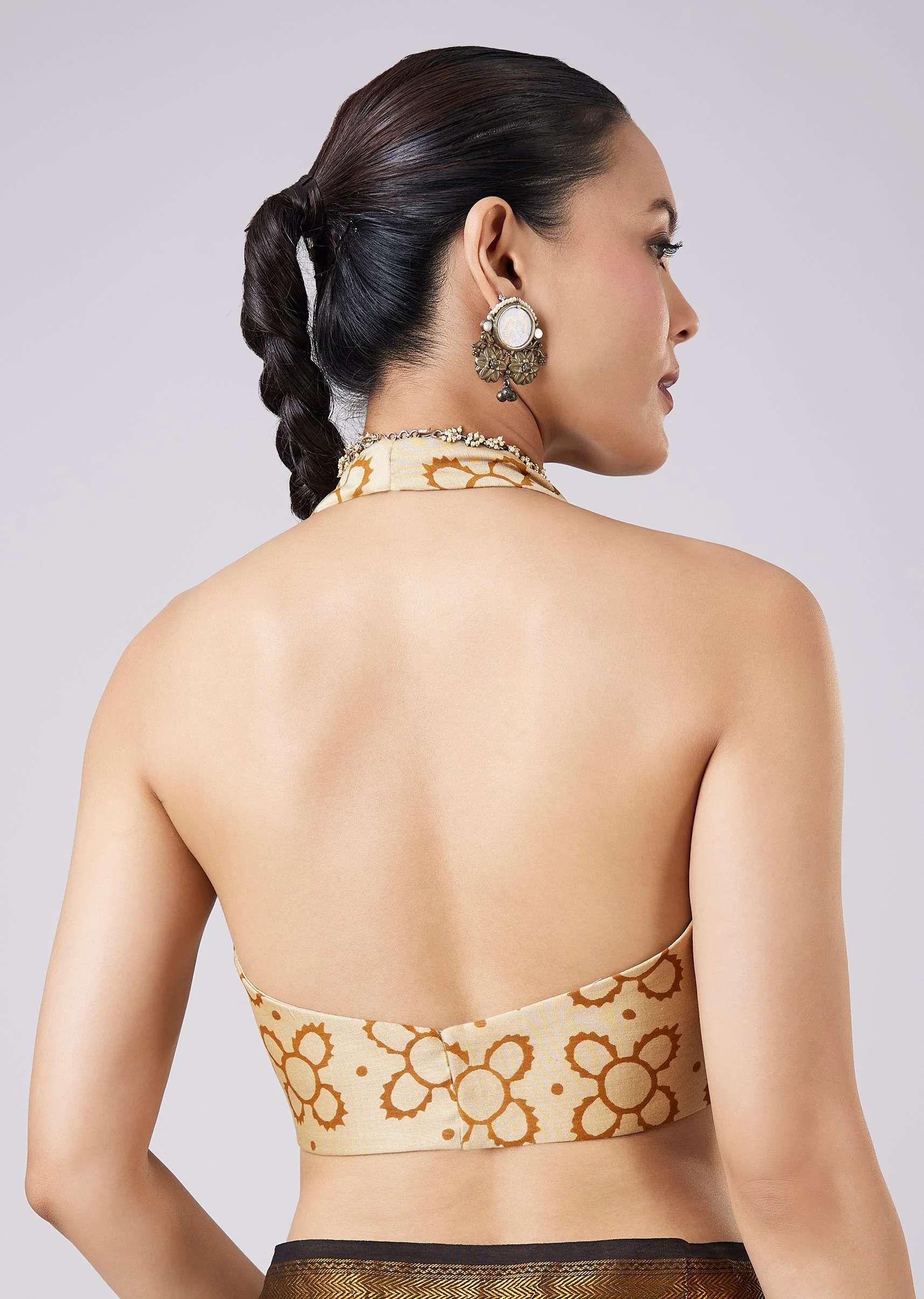 Brown Block Printed Motif Saree with Unstitched Blouse - Image 8
