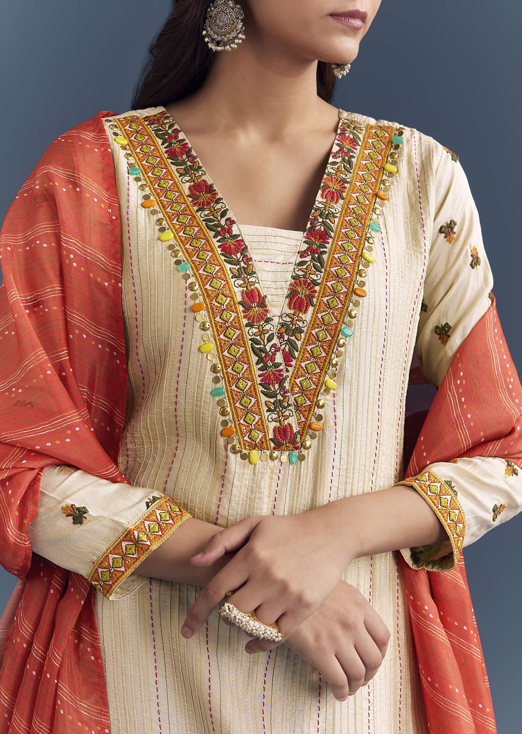 Cream Silk Kurta Set With Delicate Resham Work - Image 2