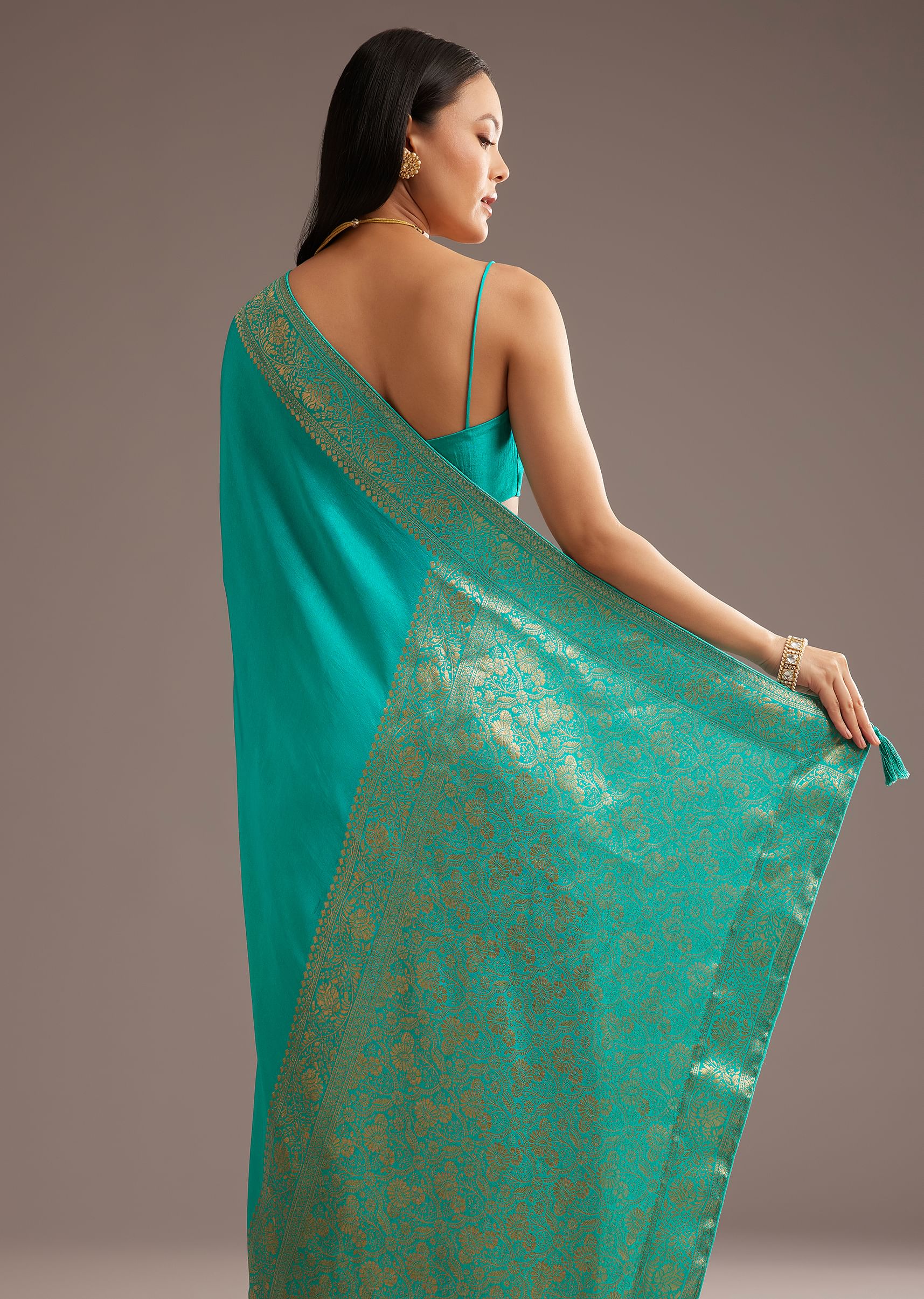 Cyan Dola Silk Saree With Zari Woven Border And Pallu - Image 4
