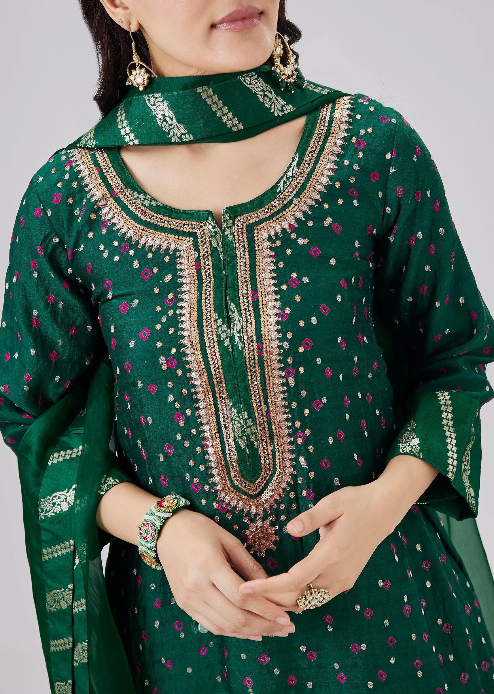 Dark Green Banarasi Bandhani Kurta Set With Dupatta - Image 2