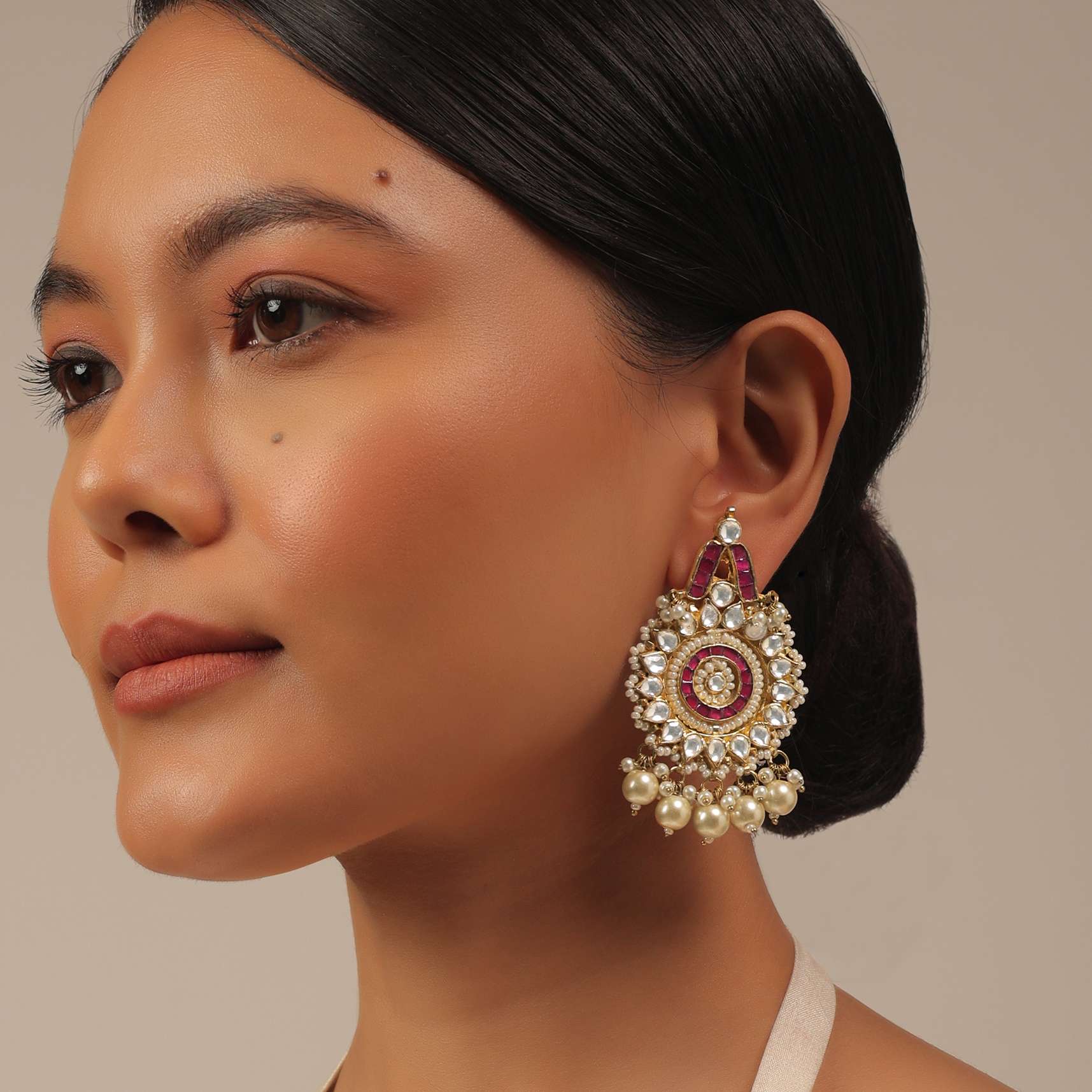 Gold Finish Kundan Polki Earrings With Pearls And Beads - Image 2
