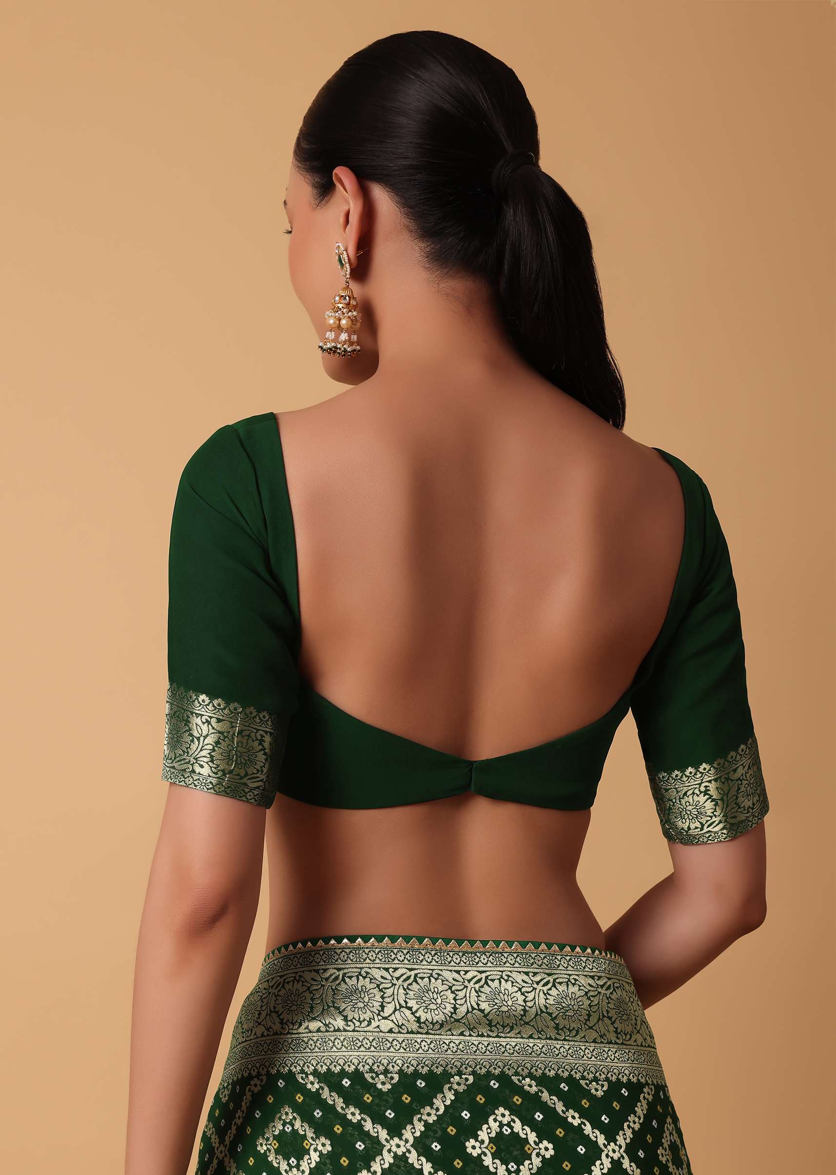 Green Banarasi Georgette Saree With Zari Bandhani Weave And Unstitched Blouse Piece - Image 8