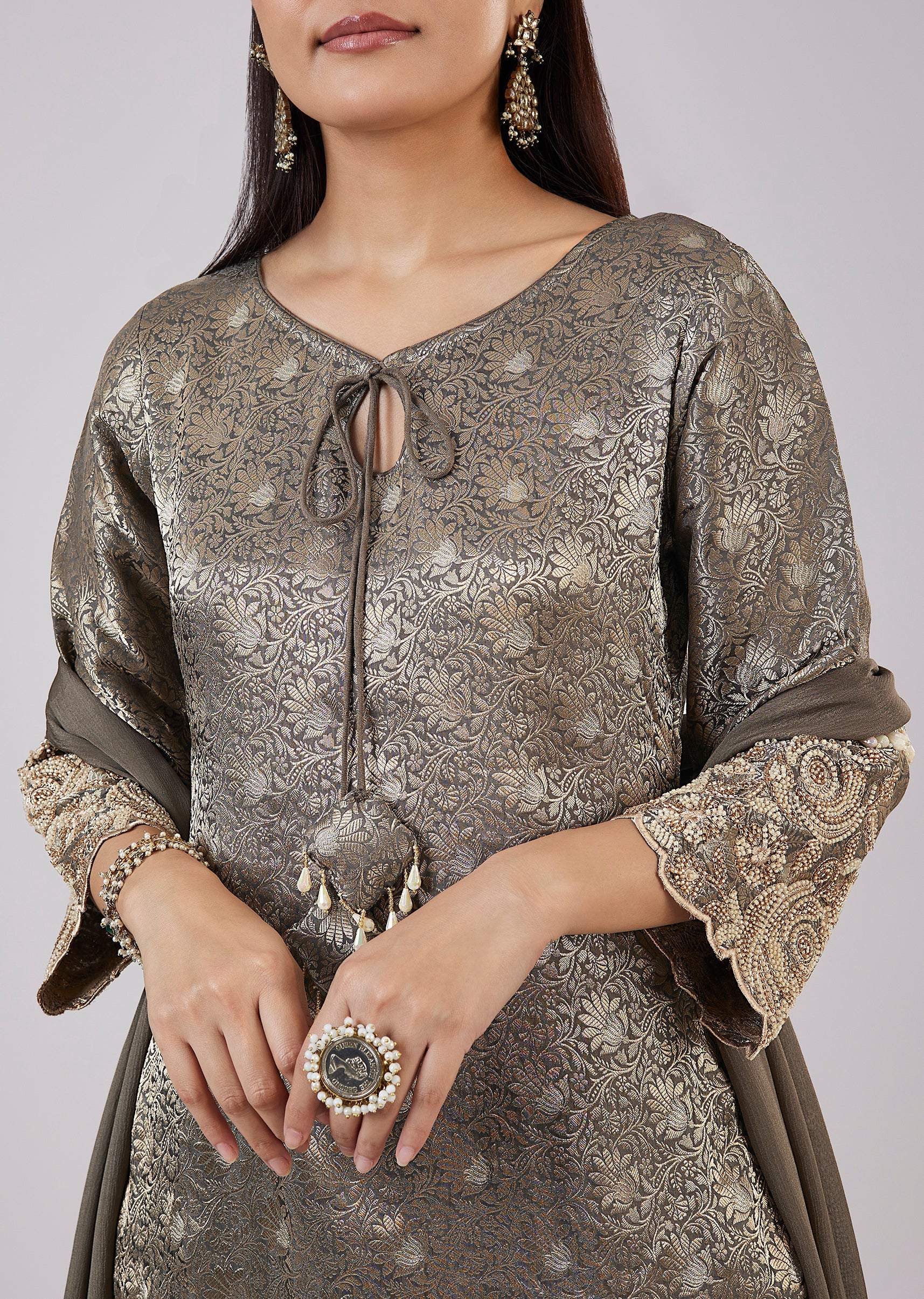 Green Brocade Kurta Set With Bead Work - Image 2