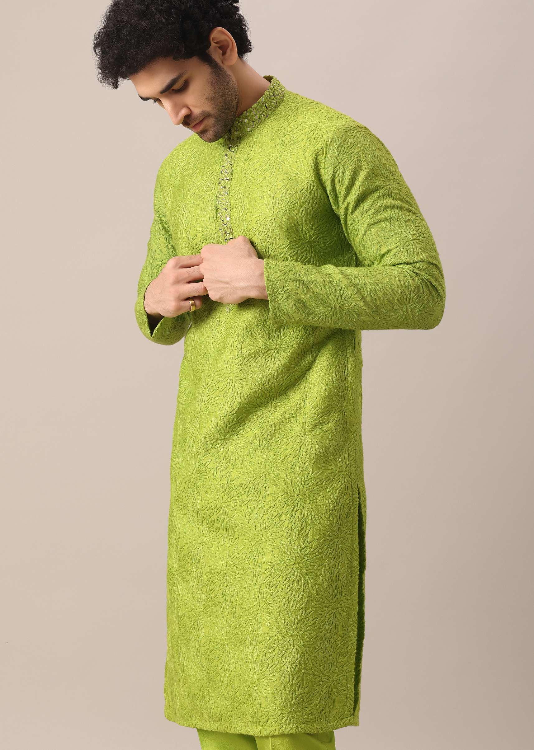 Green Cotton Kurta And Dola Silk Pant Set With Embroidery - Image 4
