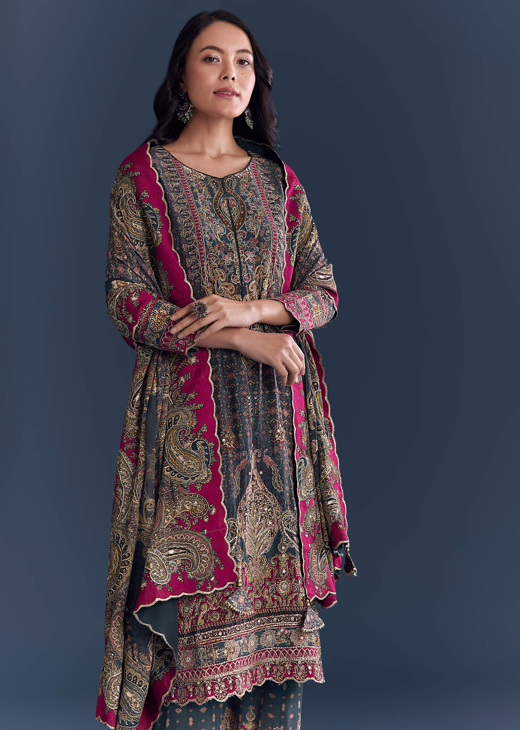 Green Crepe Kurta Set Fresh With Indie Print And Zari Work - Image 4