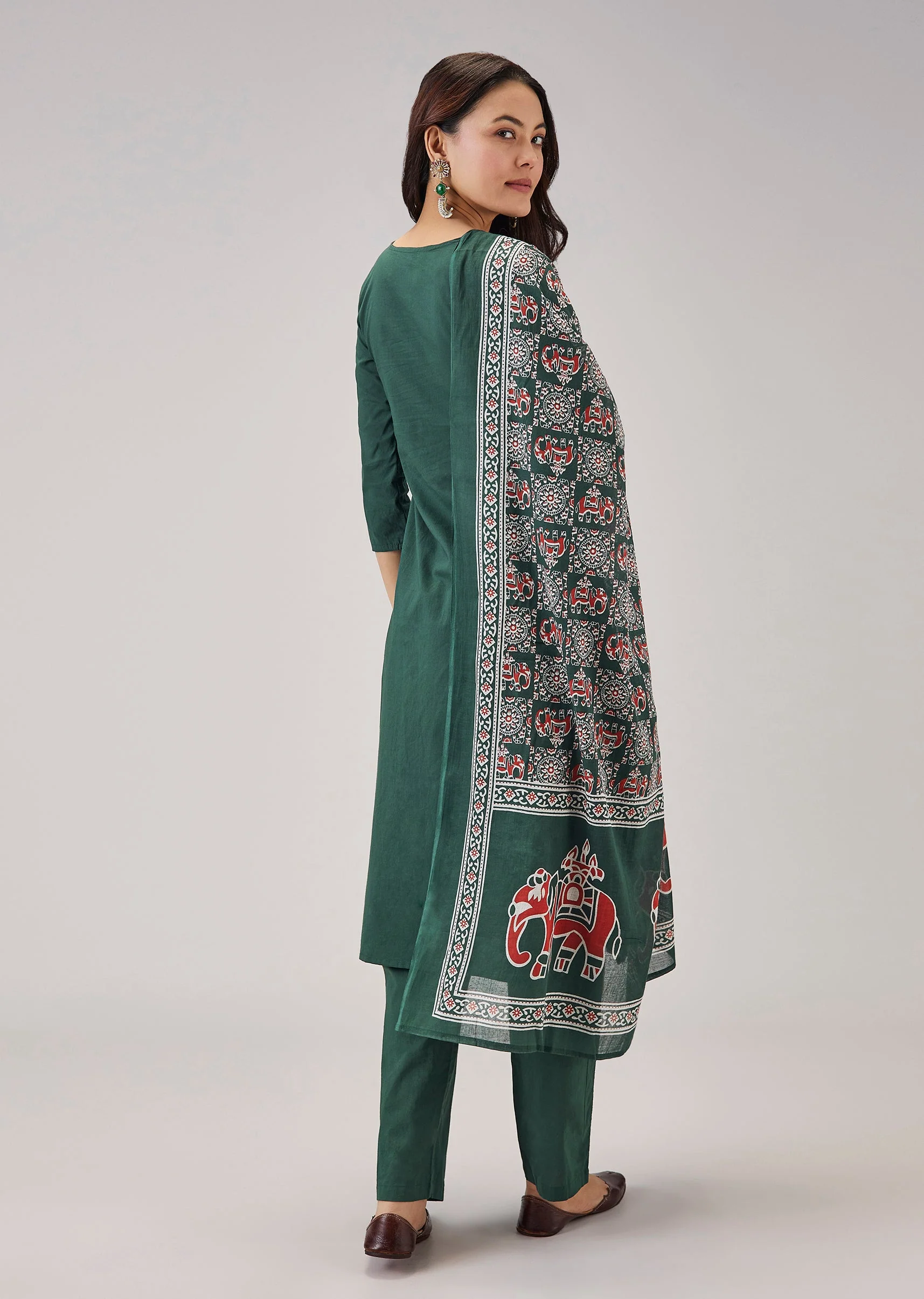 Green Printed Cotton Kurta Set And Dupatta - Image 5