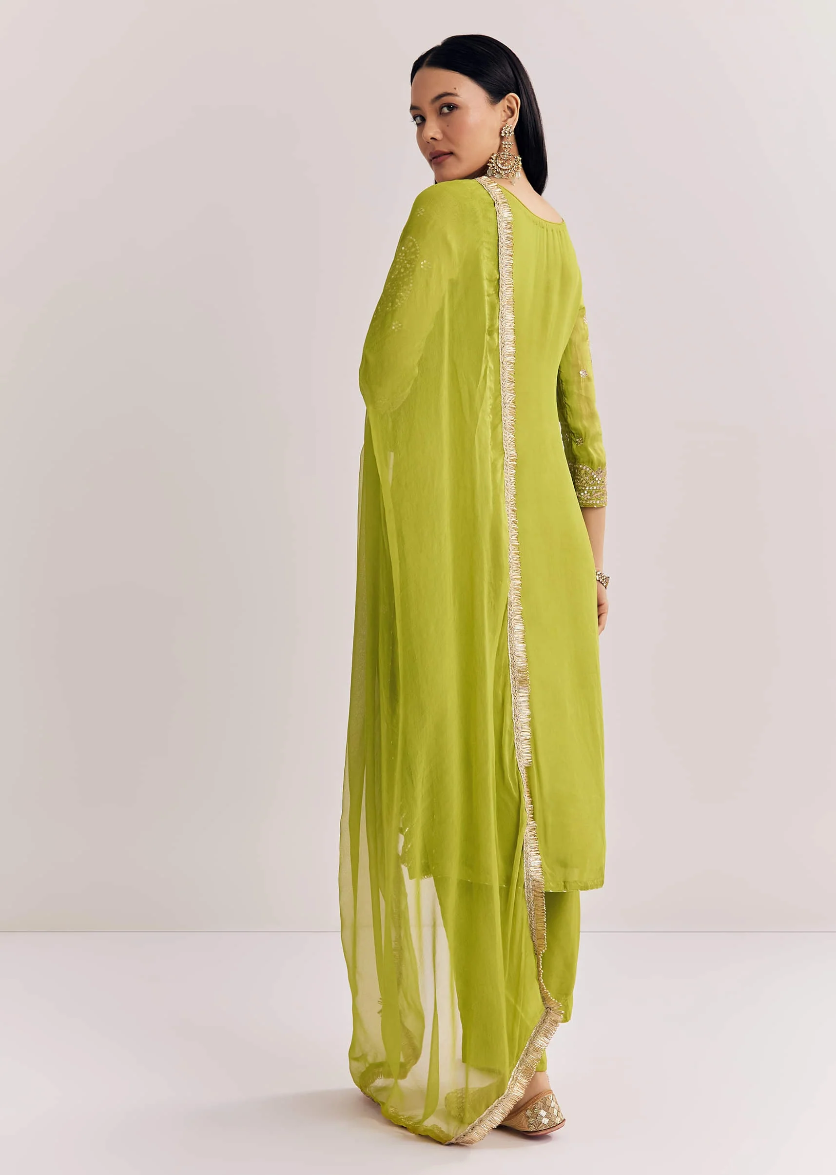 Green Zari Work Kurta Set With Chiffon Dupatta - Image 5