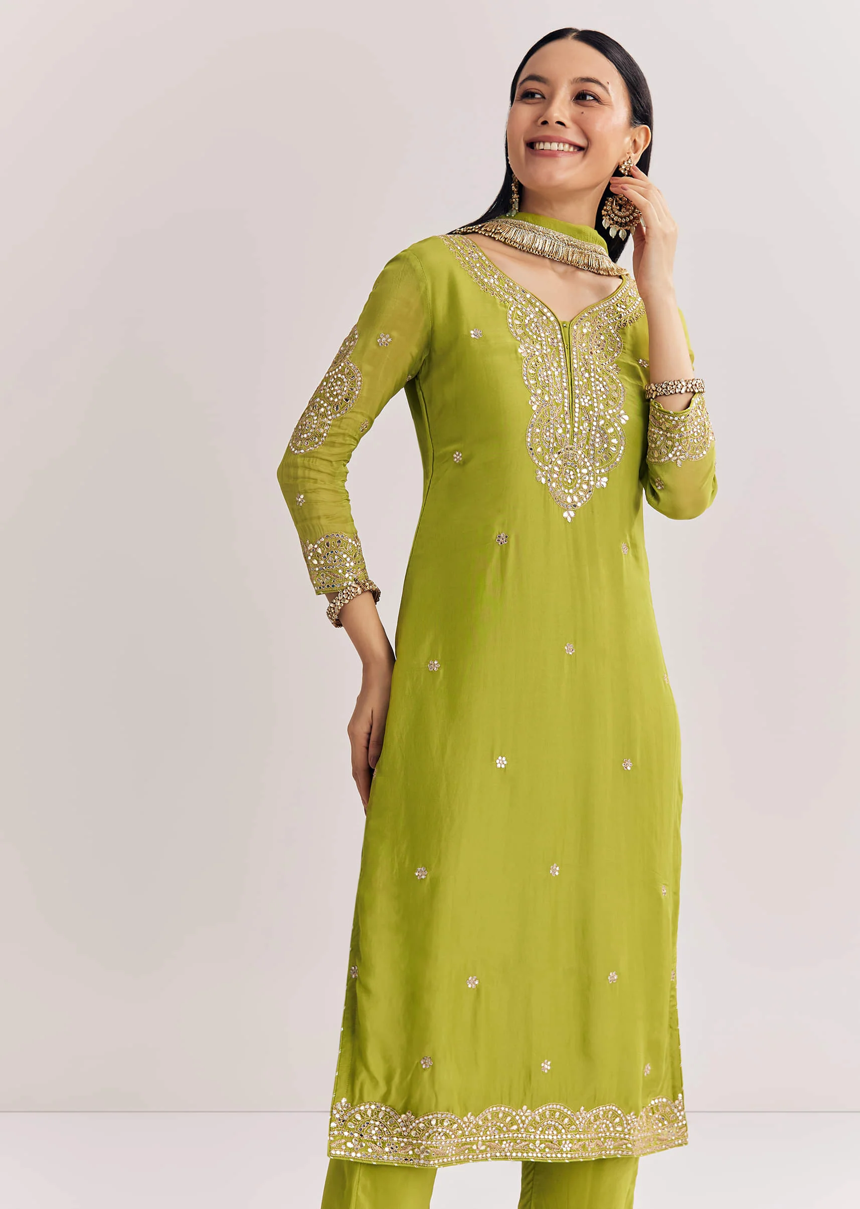 Green Zari Work Kurta Set With Chiffon Dupatta - Image 7