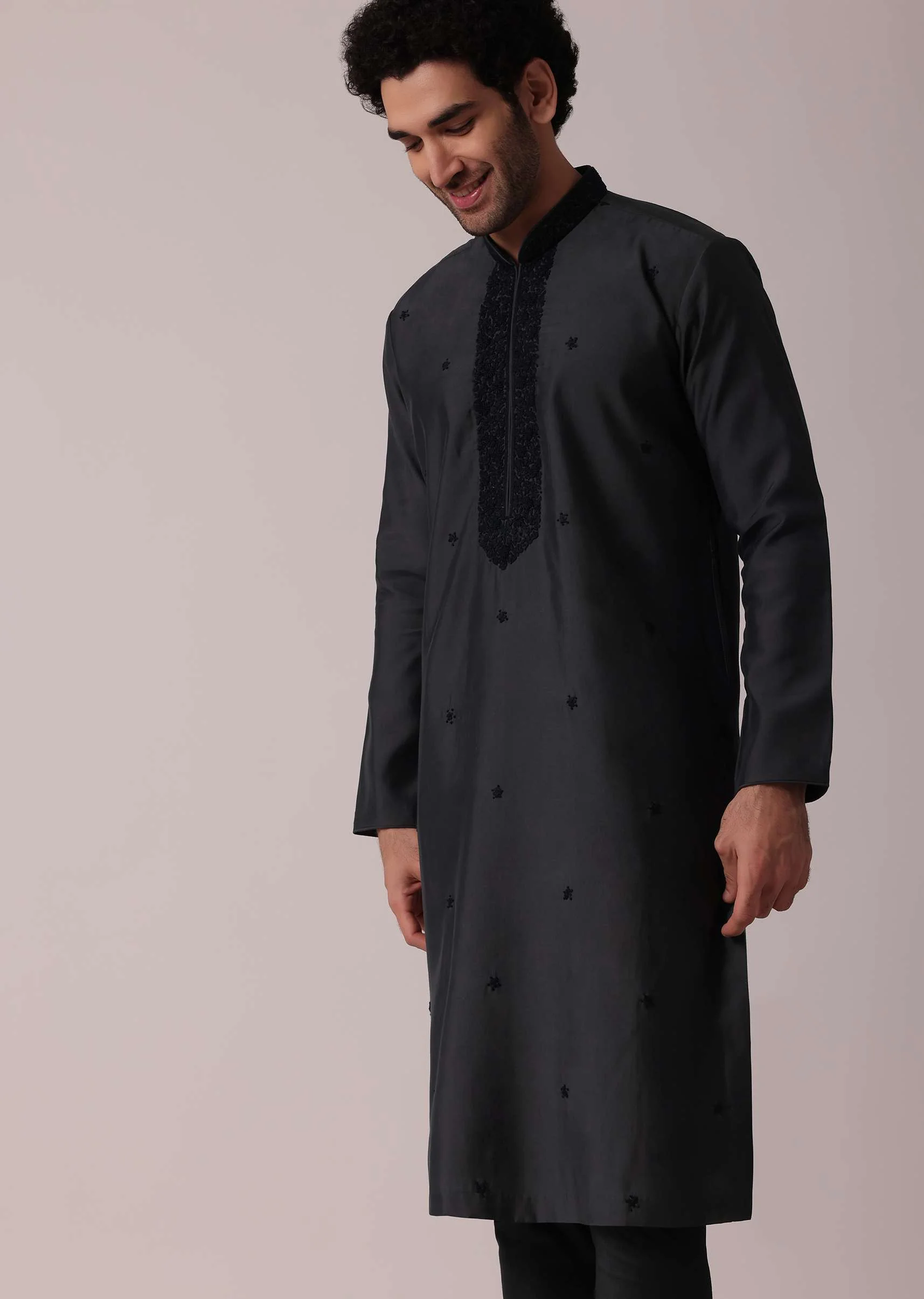 Grey Festive Silk Kurta Set With Intricate Handwork - Image 4