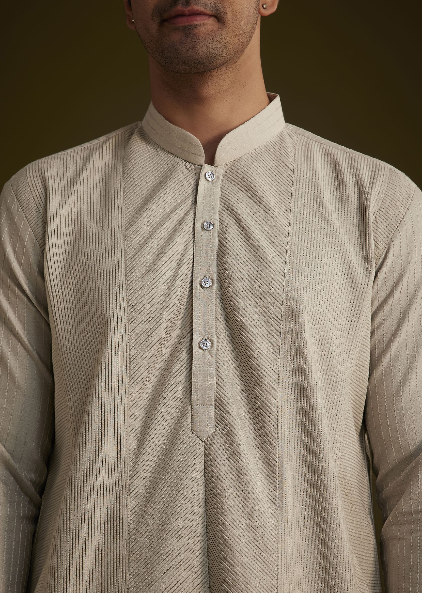 Grey Kurta Set With Pintuck Detailing - Image 4