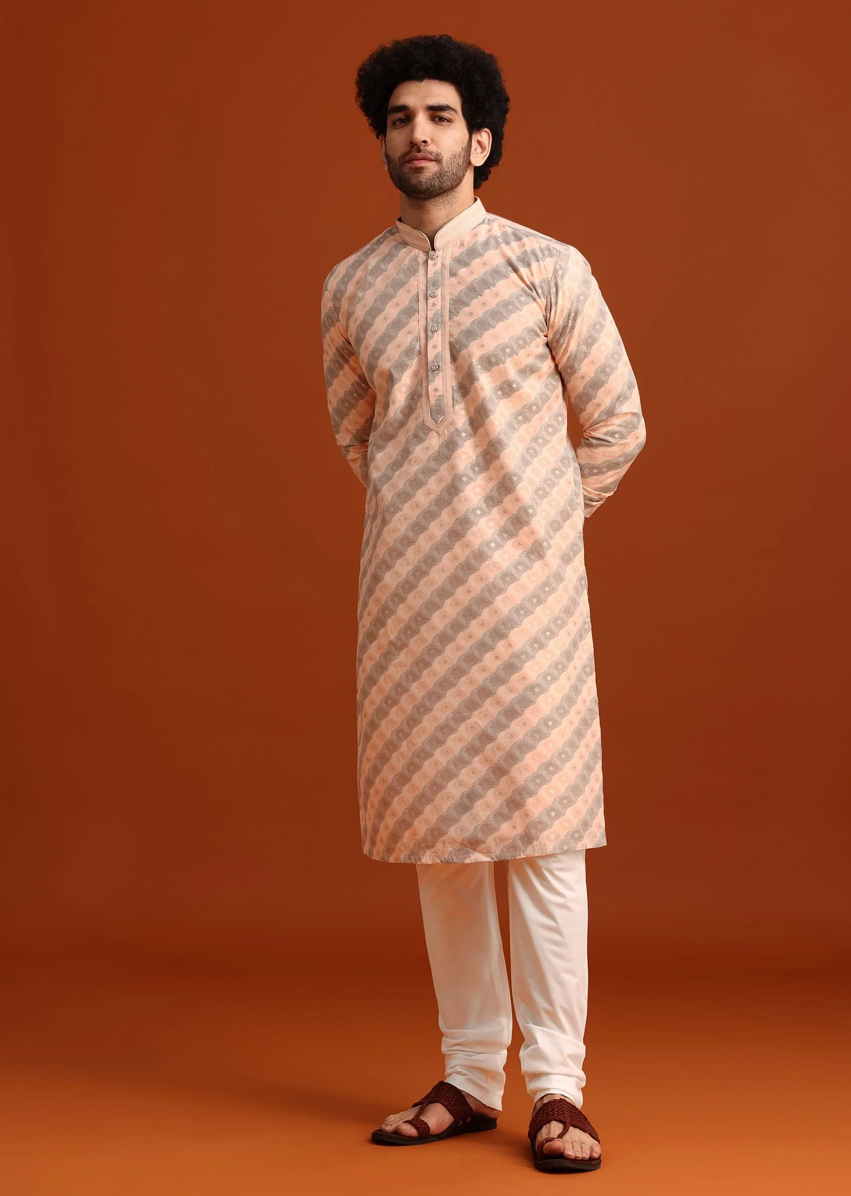 Grey Kurta Set With Striped Print - Image 3