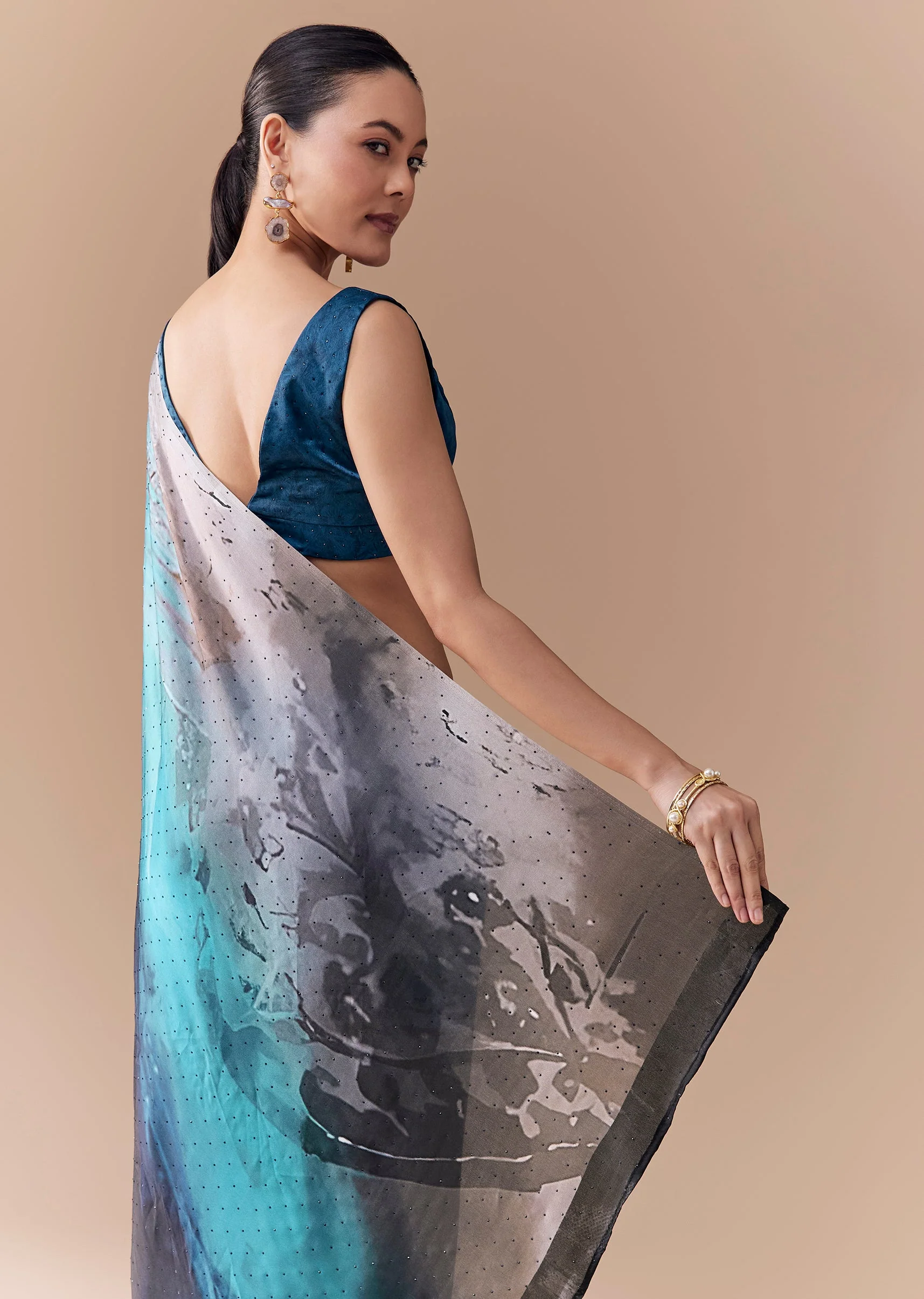 Grey Shaded Printed Satin Saree with Blouse Fabric - Image 6