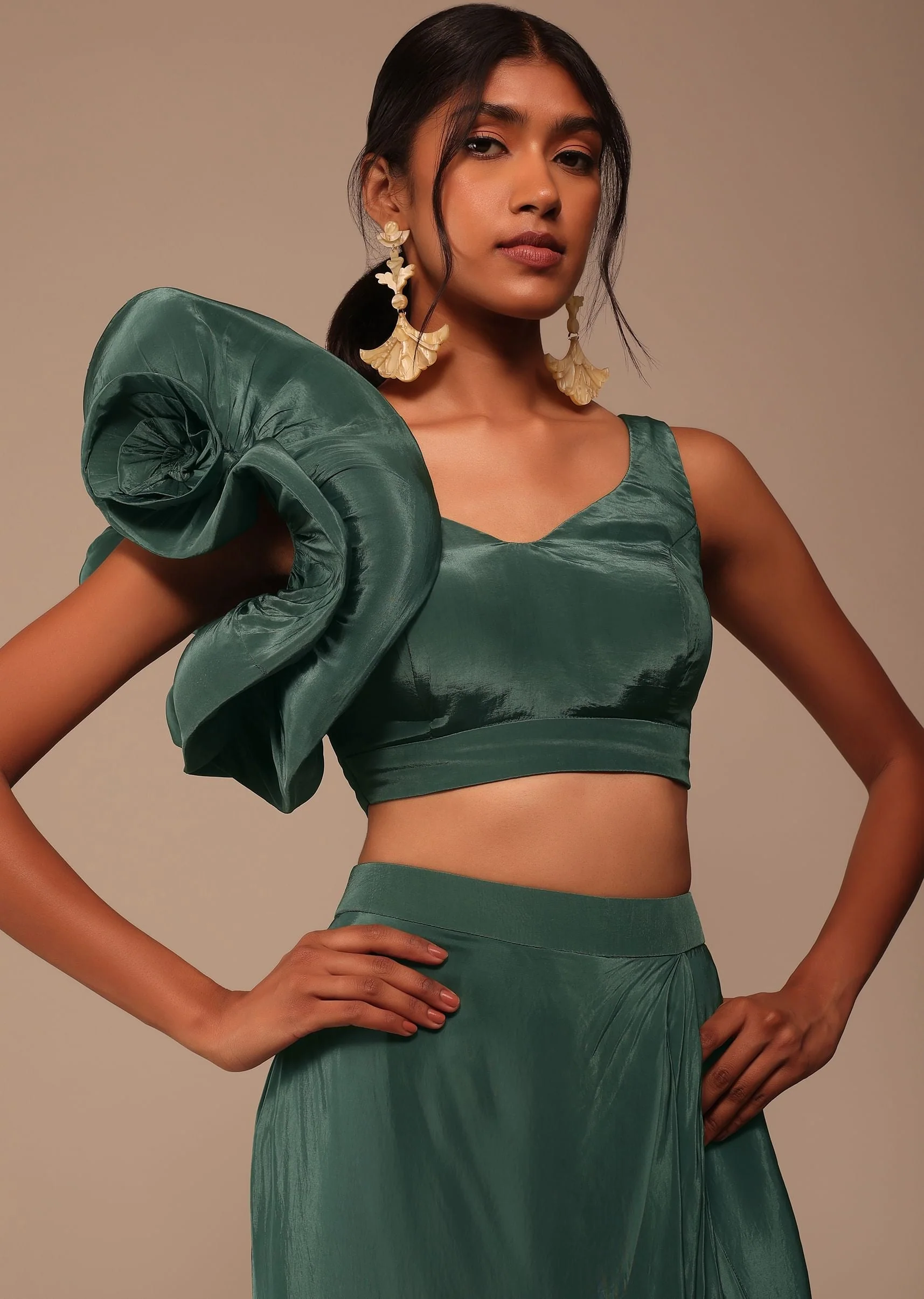 Jade Green Saree With Fancy One Side Flowered Shape Sleeve And Belt - Image 6