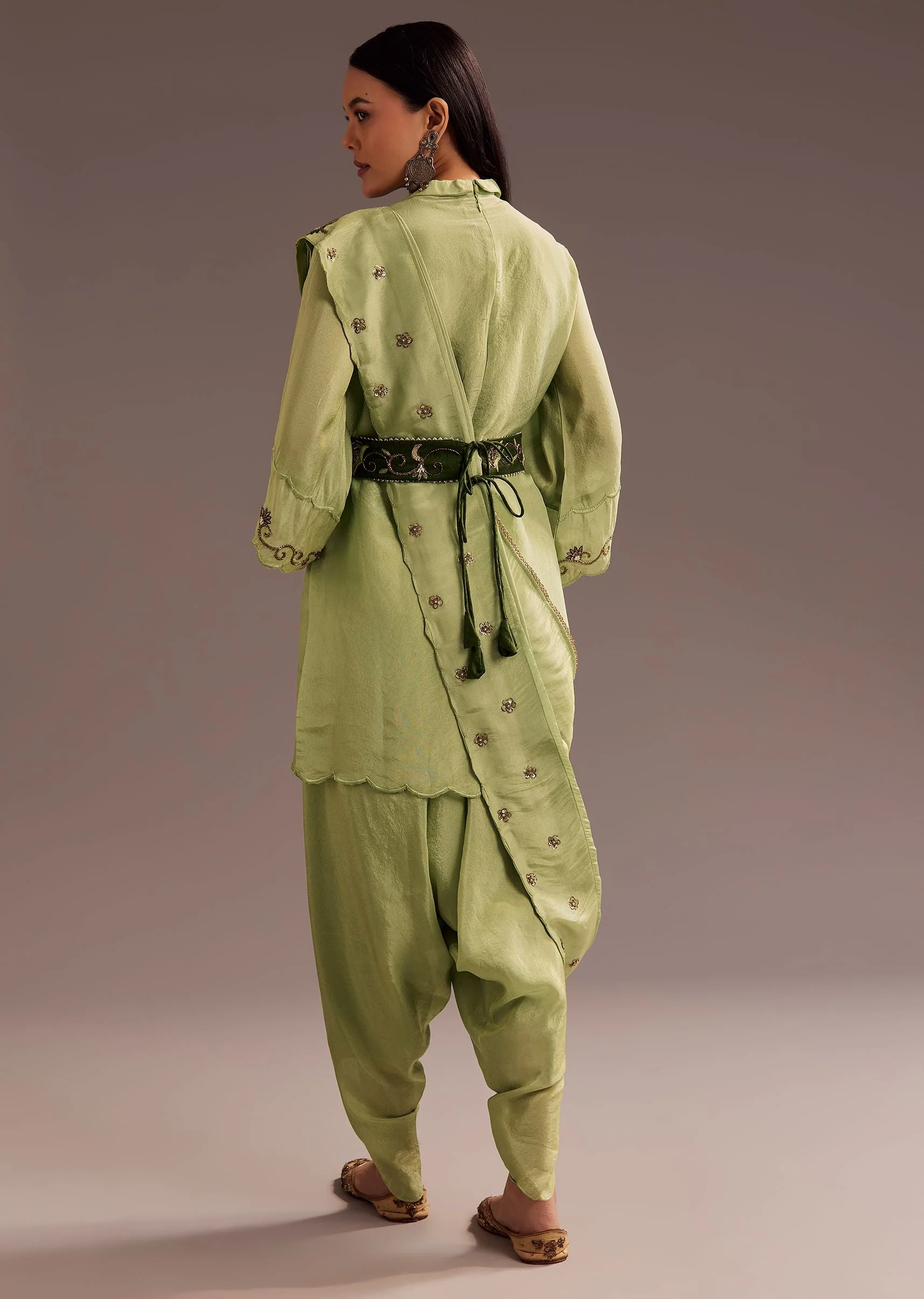 Light Green Zardosi Kurta With Embroidered Dupatta Belt - Image 6