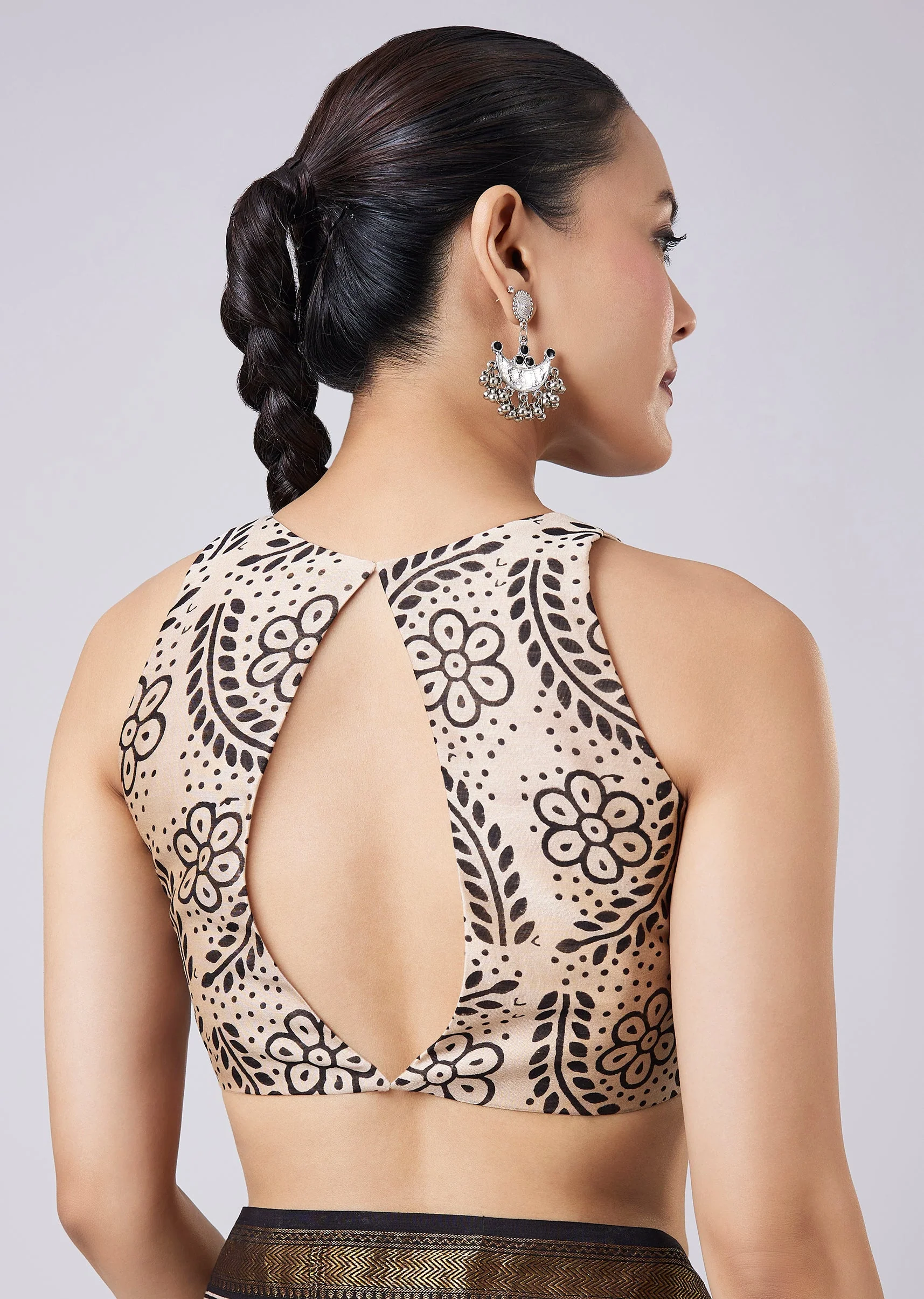 Maroon Block Printed Motif Saree with Unstitched Blouse - Image 8
