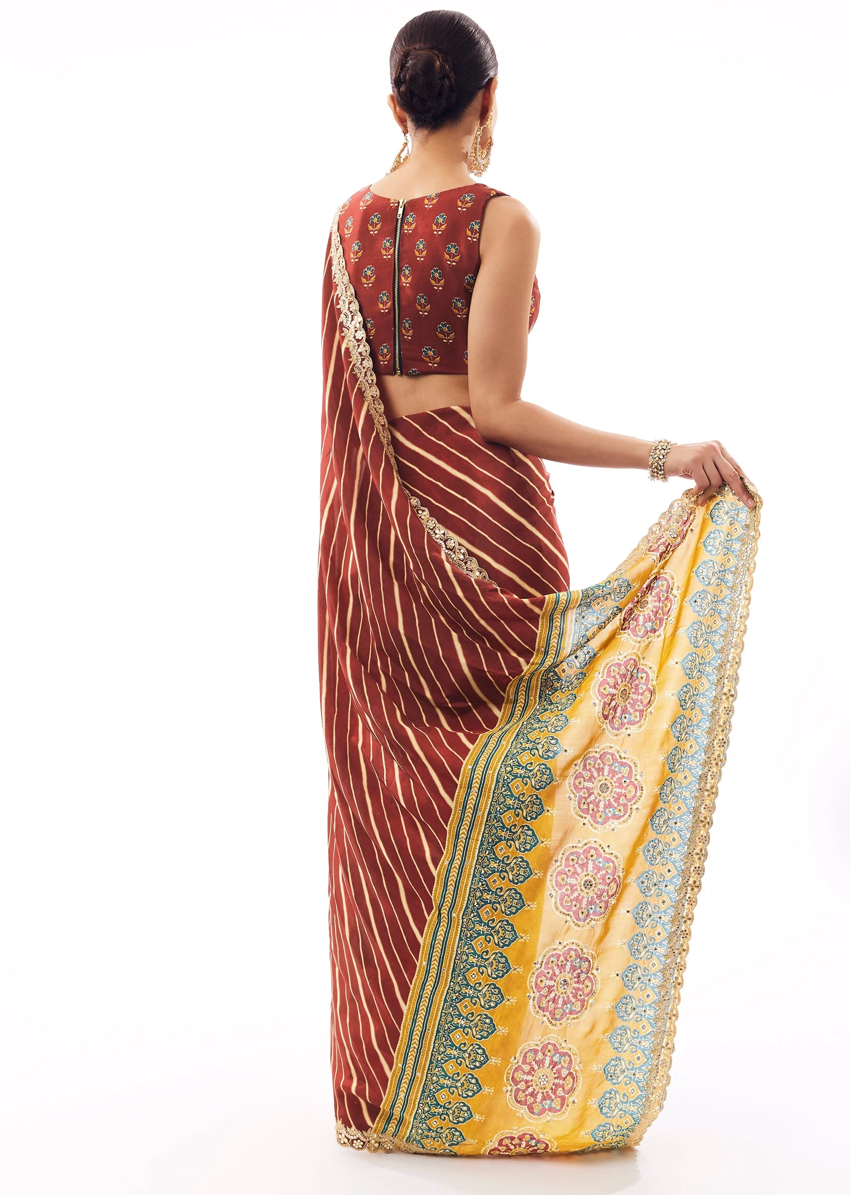 Maroon Lehariya Crepe Saree With Gotta Work - Image 4
