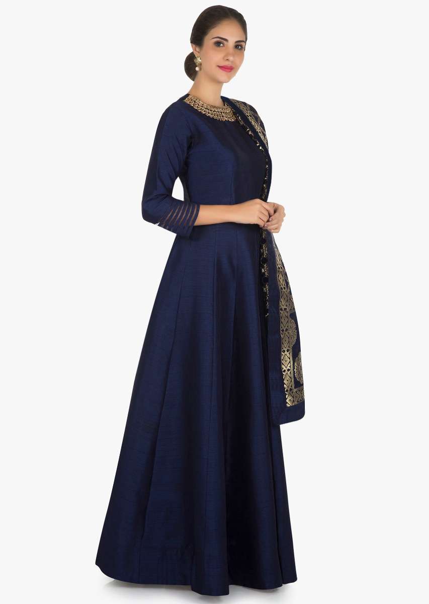 Navy Blue Anarkali Suit In Silk With A Banarasi Brocade Dupatta Adorned In Cutdana And Kundan Work - Image 5