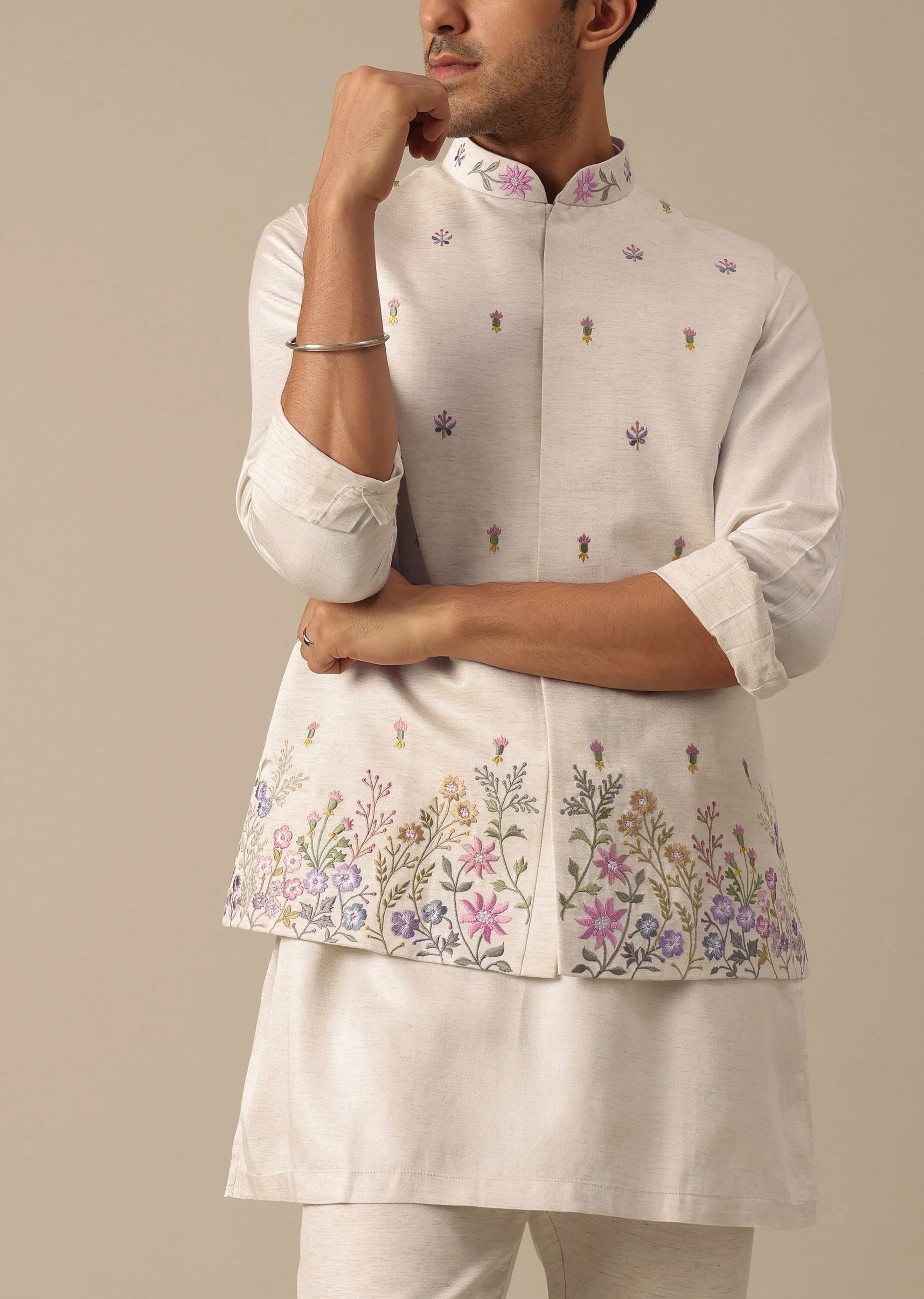 Off White Floral Embroidered Jacket Kurta Set - Image 4