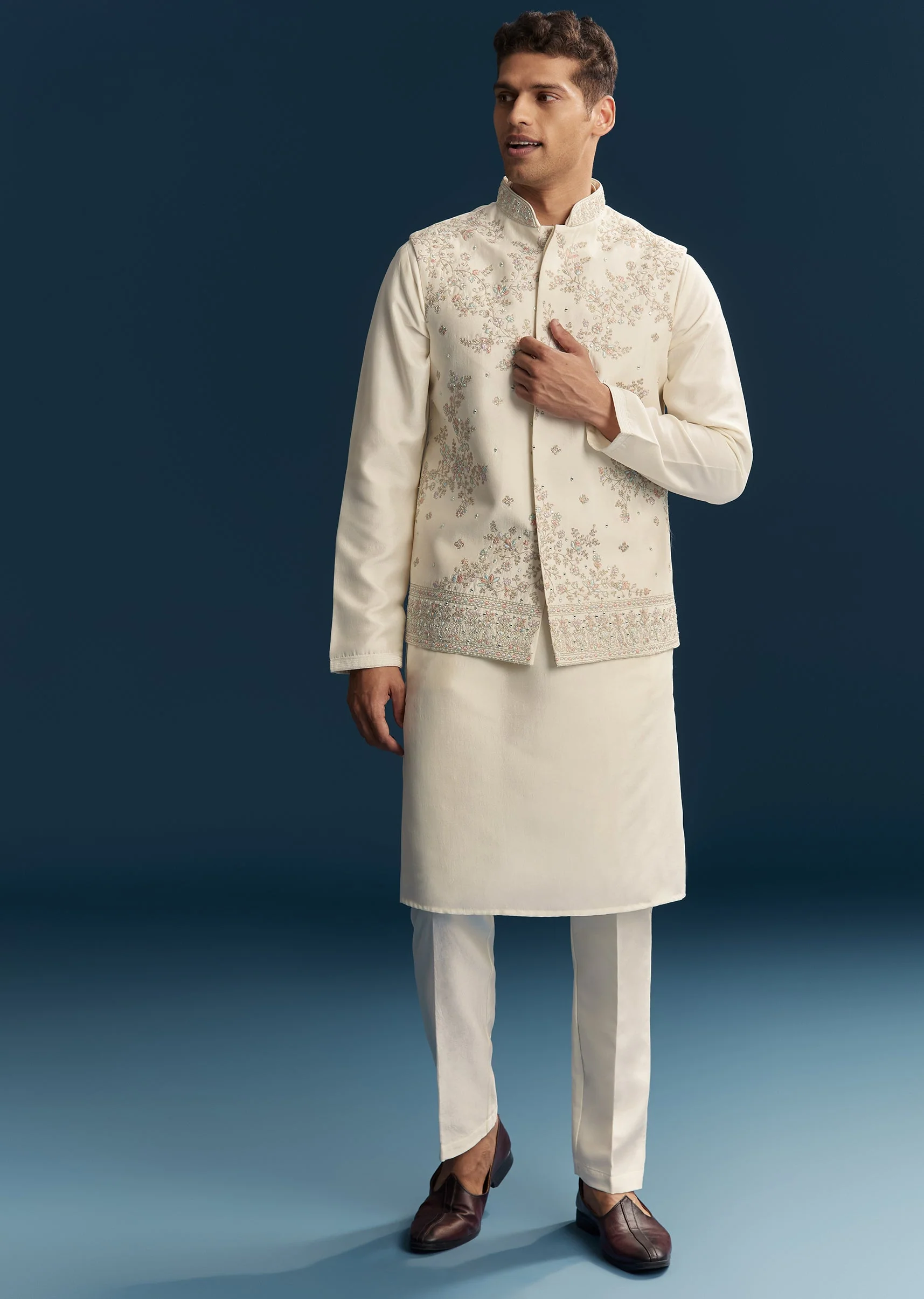 Off White Silk Kurta Jacket Set With Thread Work - Image 3
