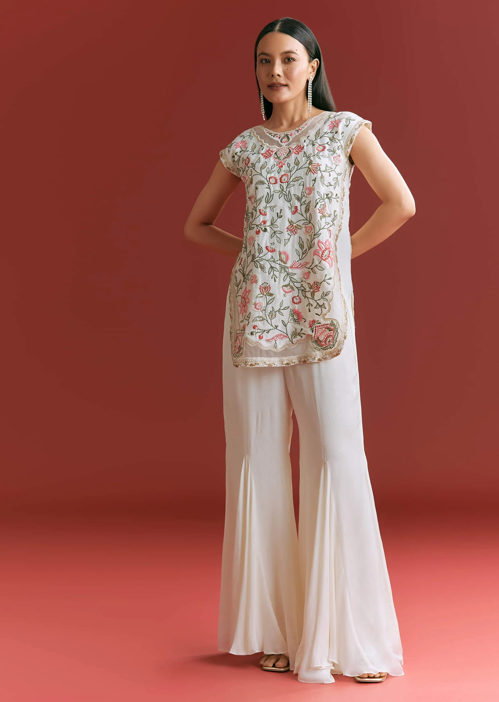 Off White Viscose Silk Short Kurta Set With Resham Work