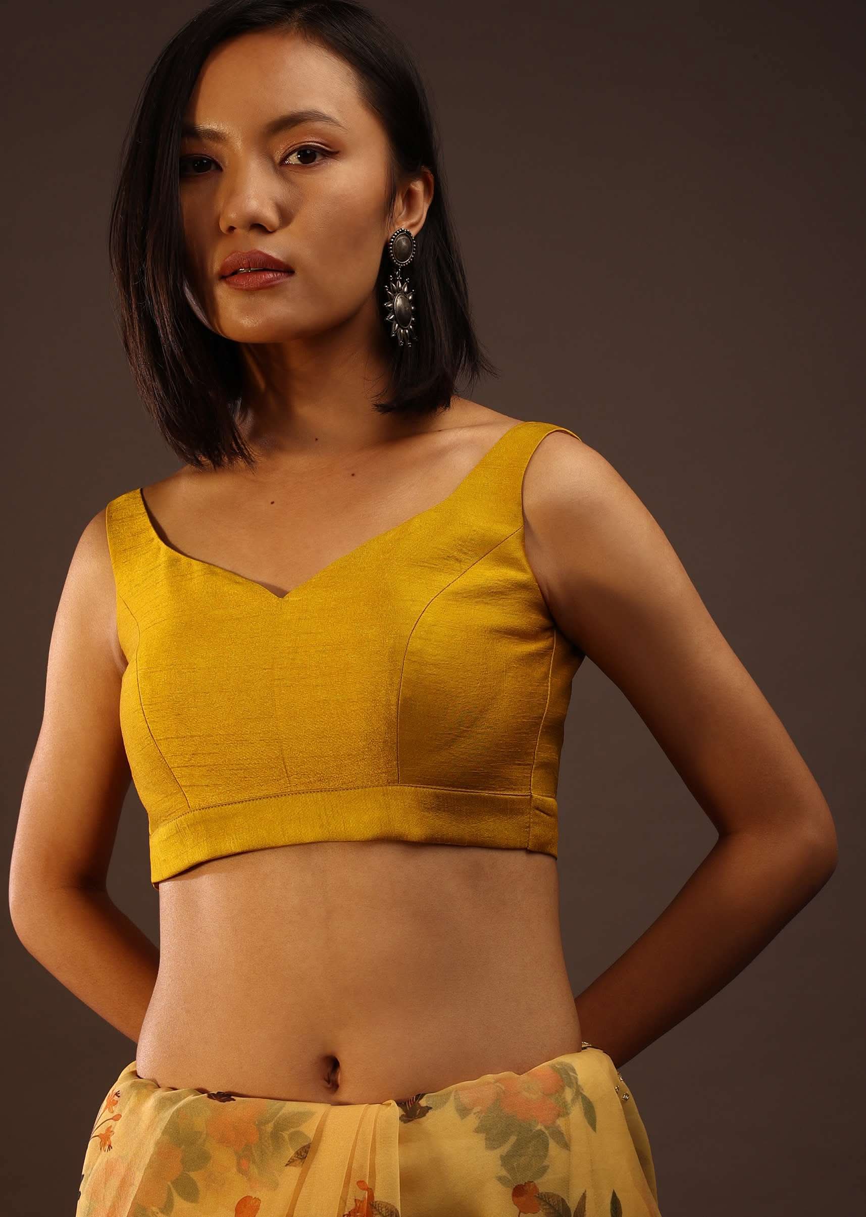 Pale Gold Sleeveless Blouse With A Sweetheart Neckline Back Lace With A Tie-Down - Image 4