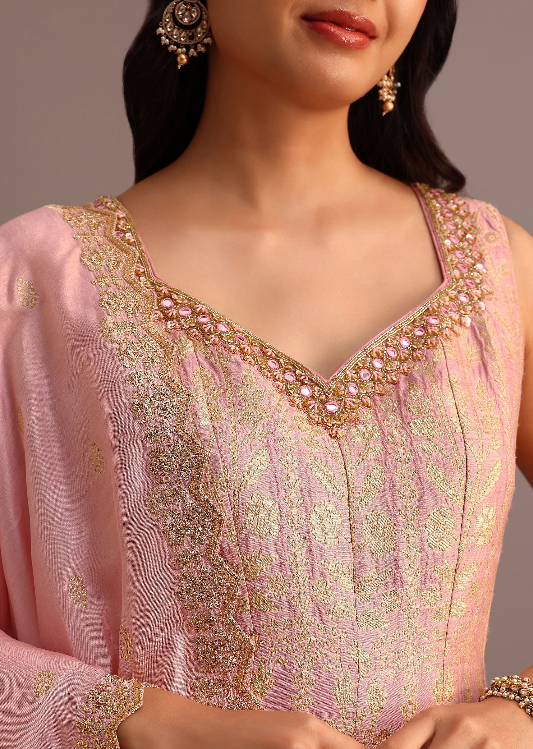 Pink Brocade Weave Kurti Palazzo Suit With Dupatta - Image 2