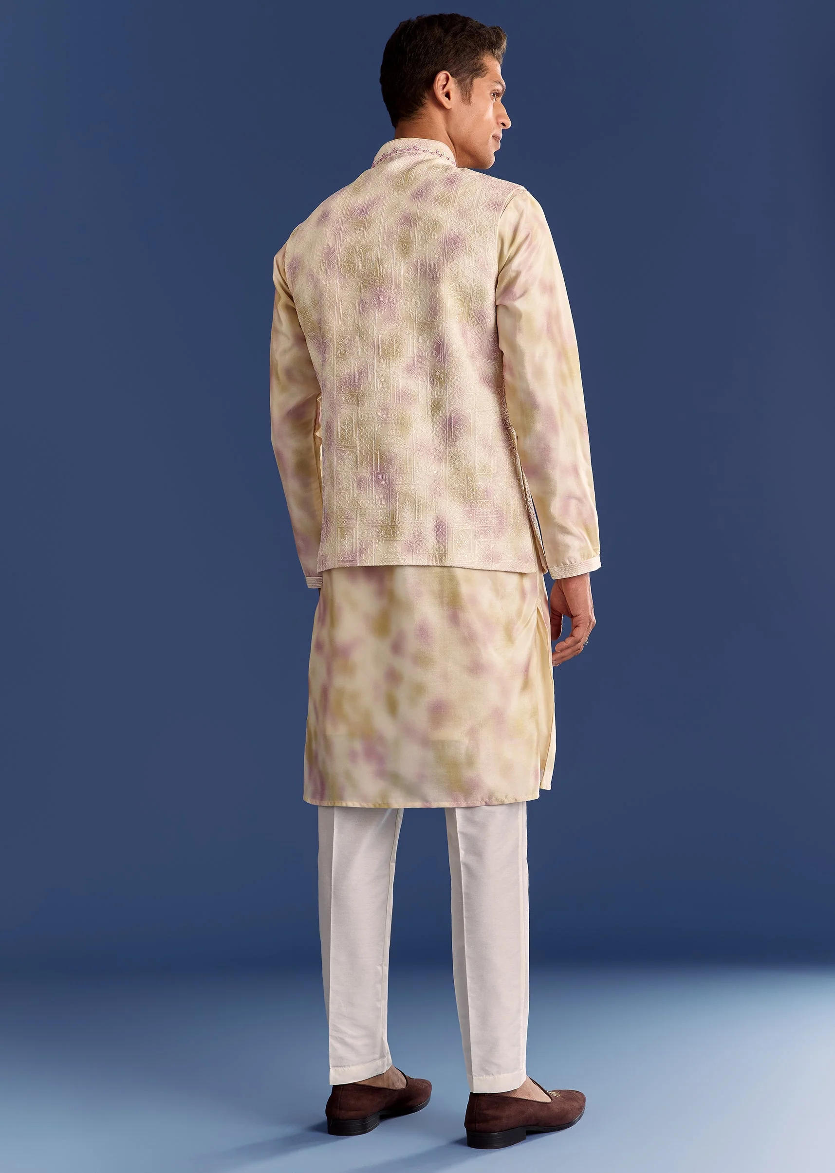 Pink Cotton Silk Tie Dye Printed Kurta Jacket Set With Mirror Work - Image 5