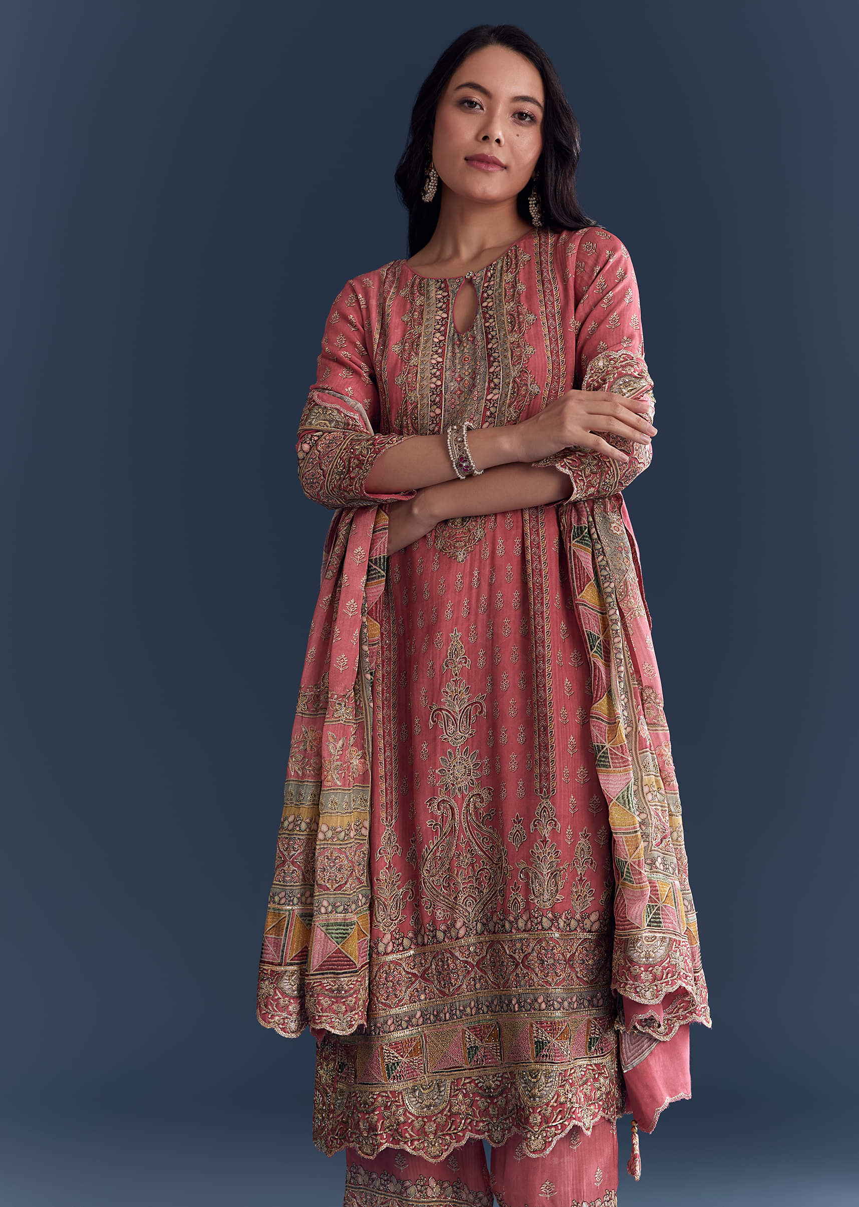 Pink Crepe Kurta Set With Indie Print And Zari Embroidery - Image 4