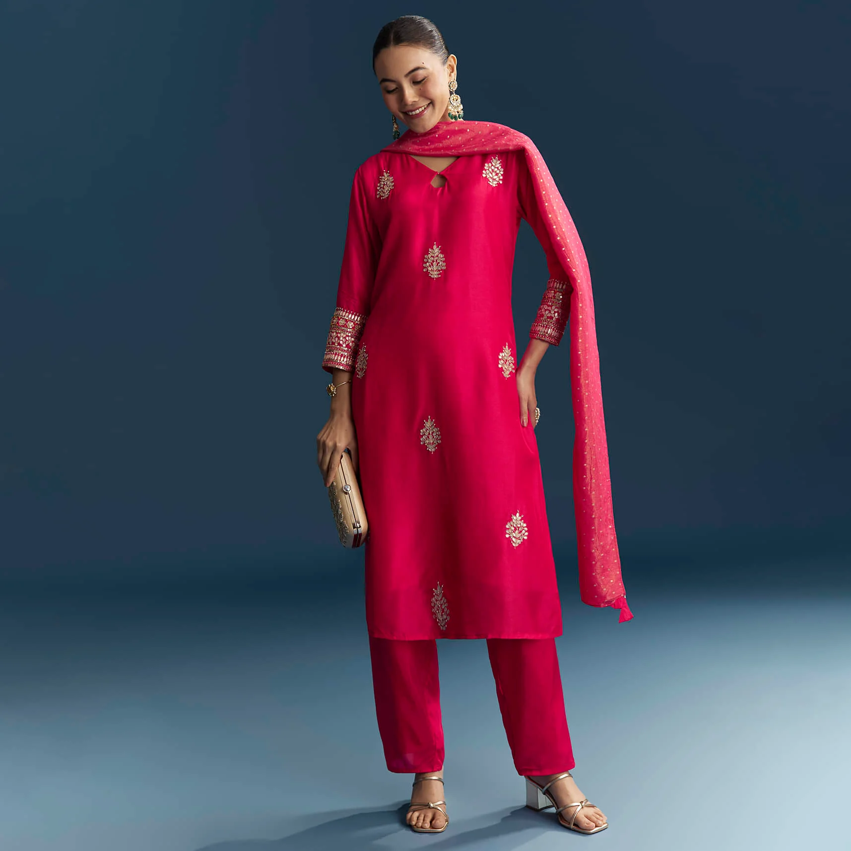 Pink Silk Kurta Set With Gotta Work - Image 3