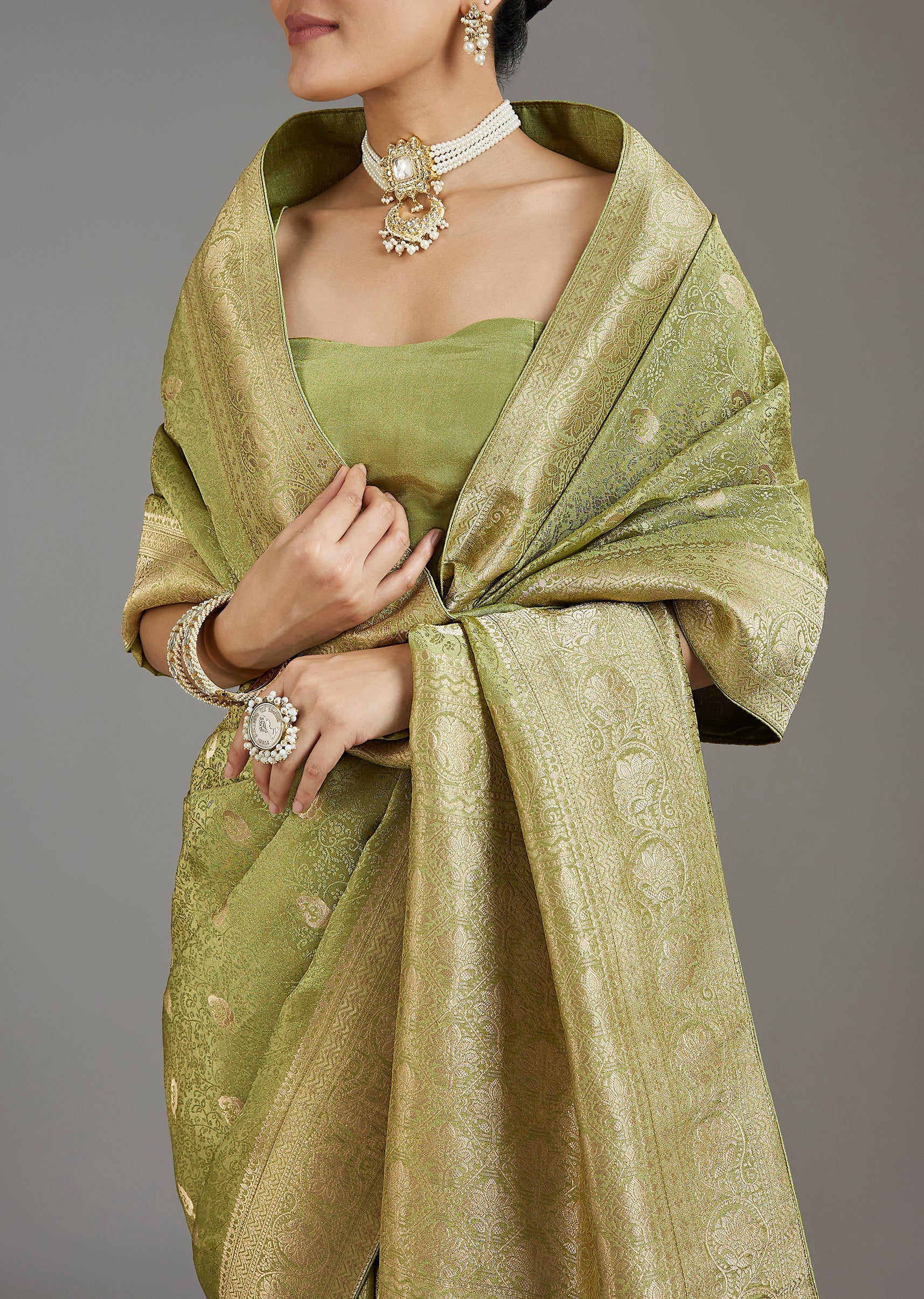 Pista Green Jacquard Dola Silk Saree - Image 2