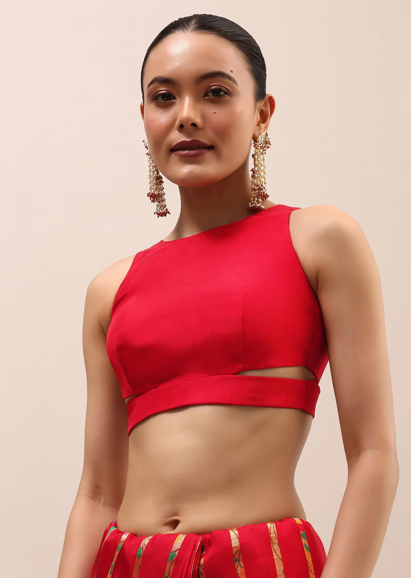 Red Bandhani Silk Saree With Unstitched Blouse - Image 7