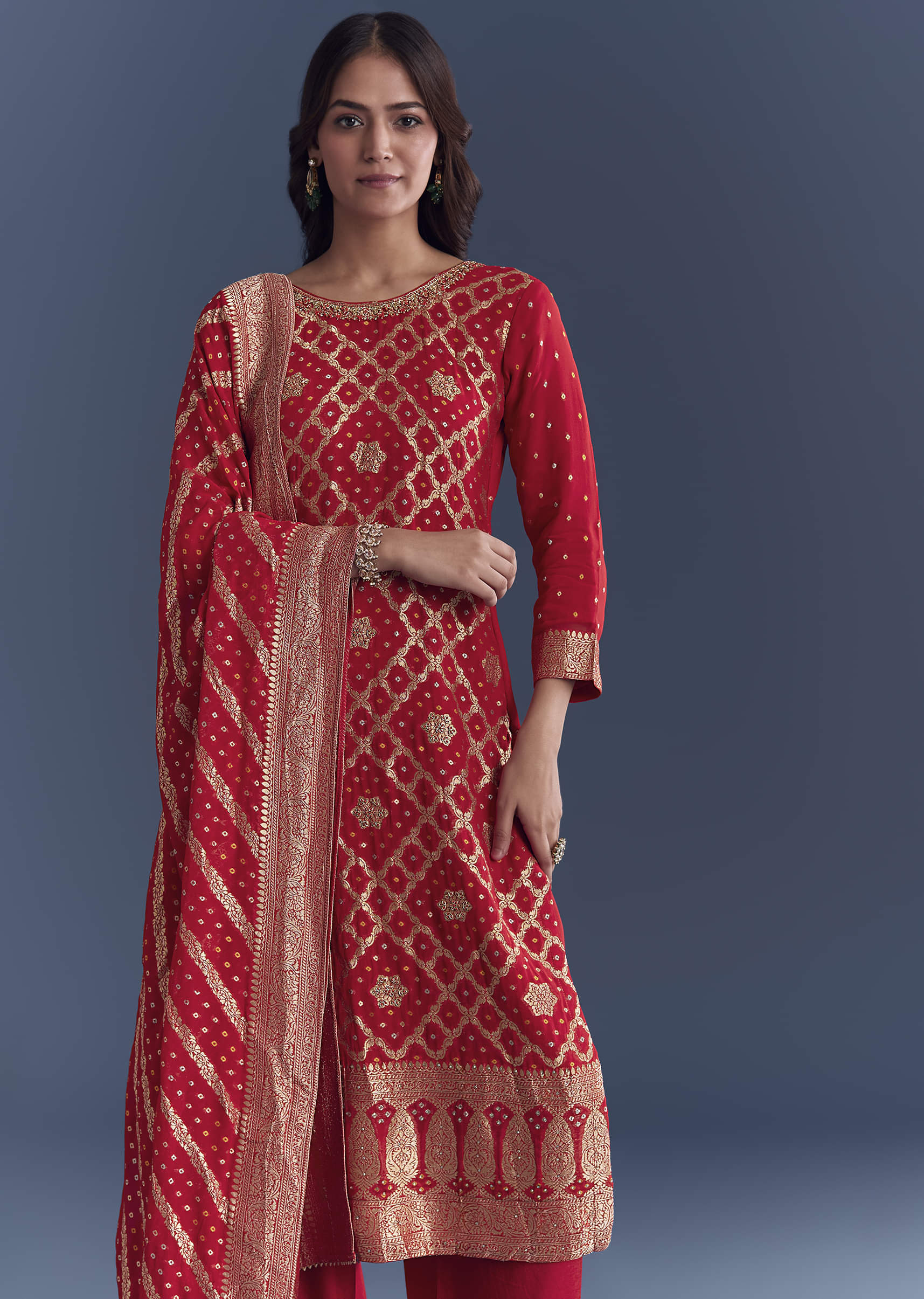 Red Georgette Kurta Set With Bandhani Print And Jacquard Weave - Image 4
