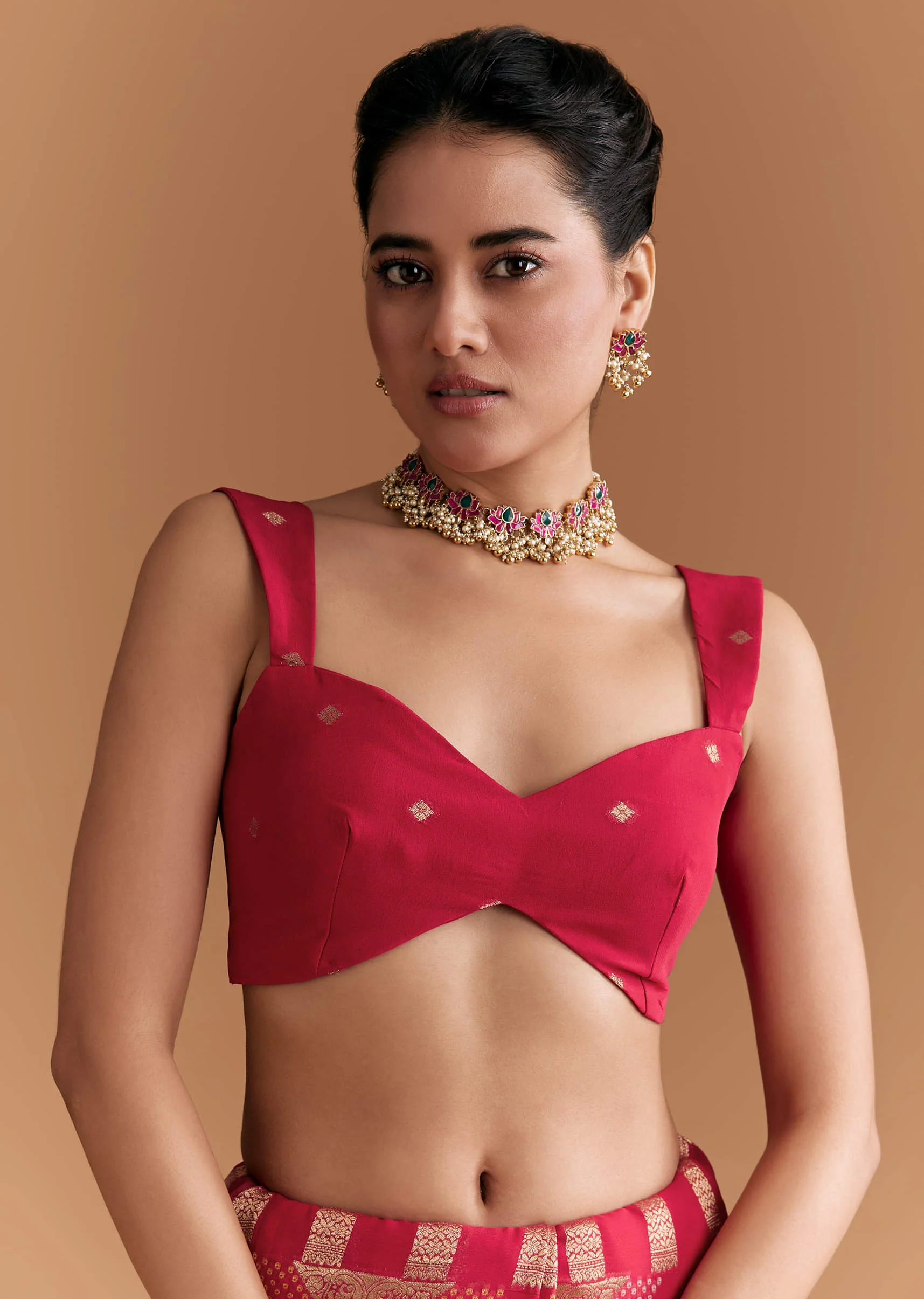 Red Khadhi Georgette Saree With Geometric Motifs In Zari Work - Image 7