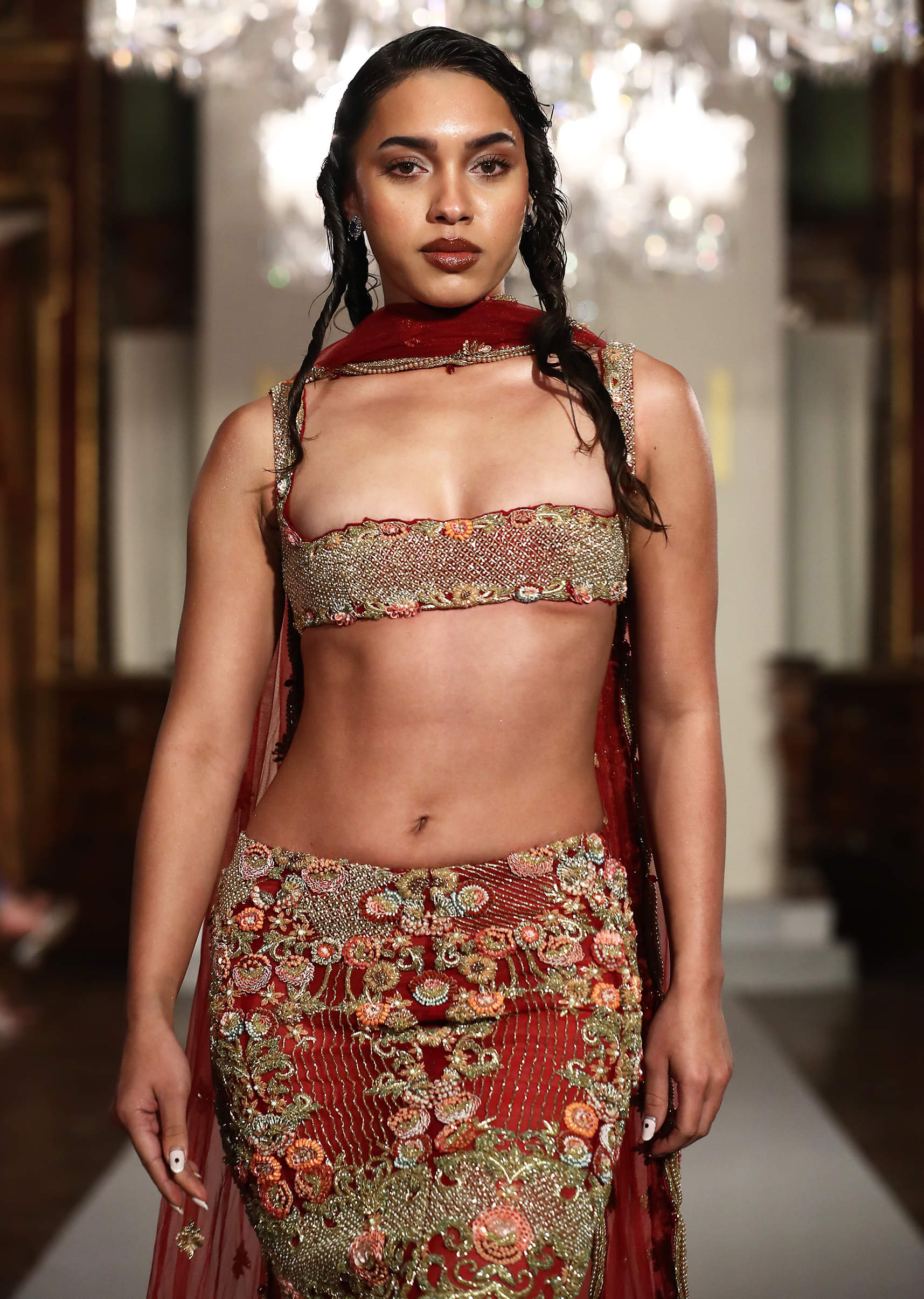 Red Net Bridal Lehenga With Zardosi And Patch Work - Image 2