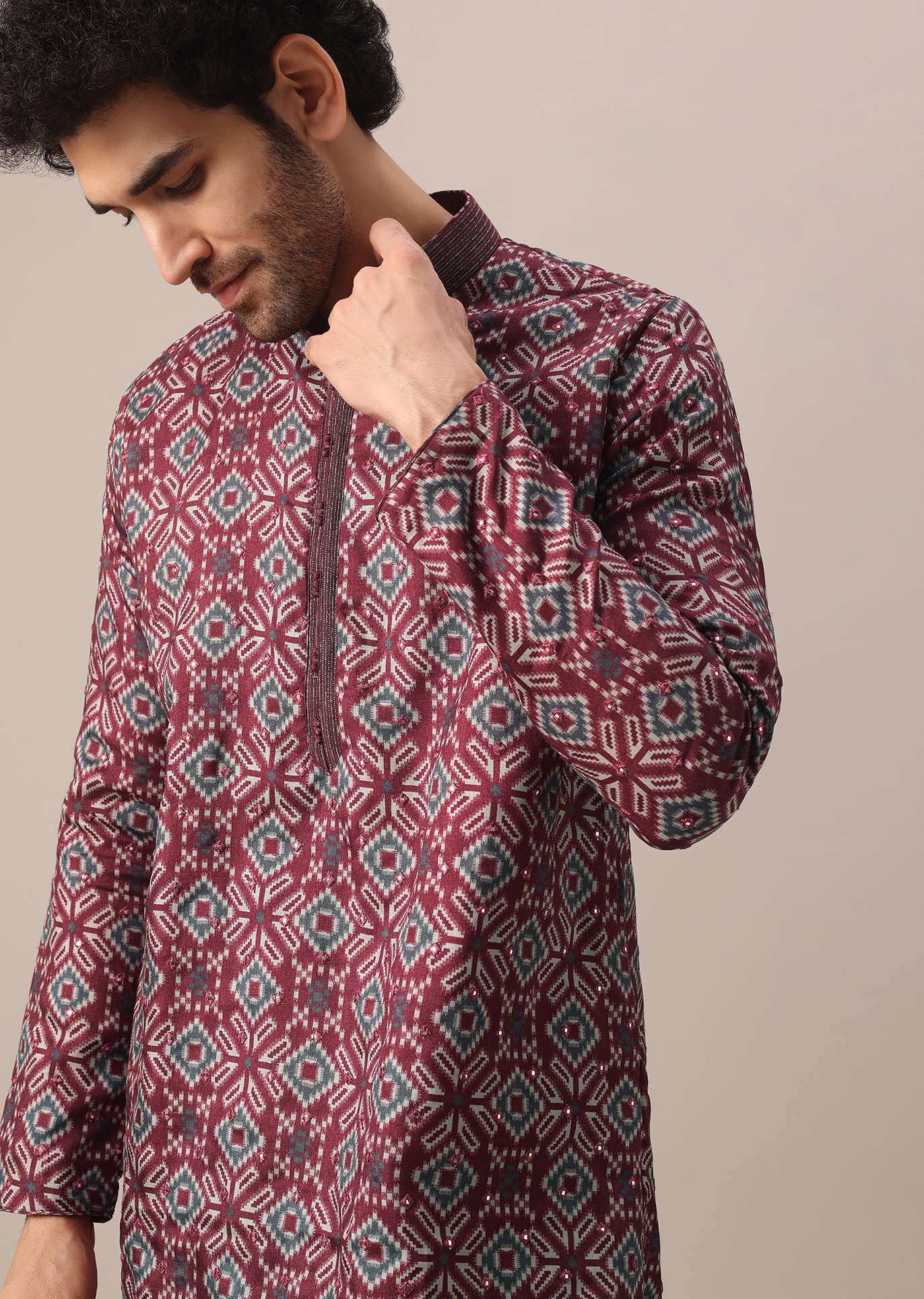Red Printed Kurta Set In Silk - Image 2
