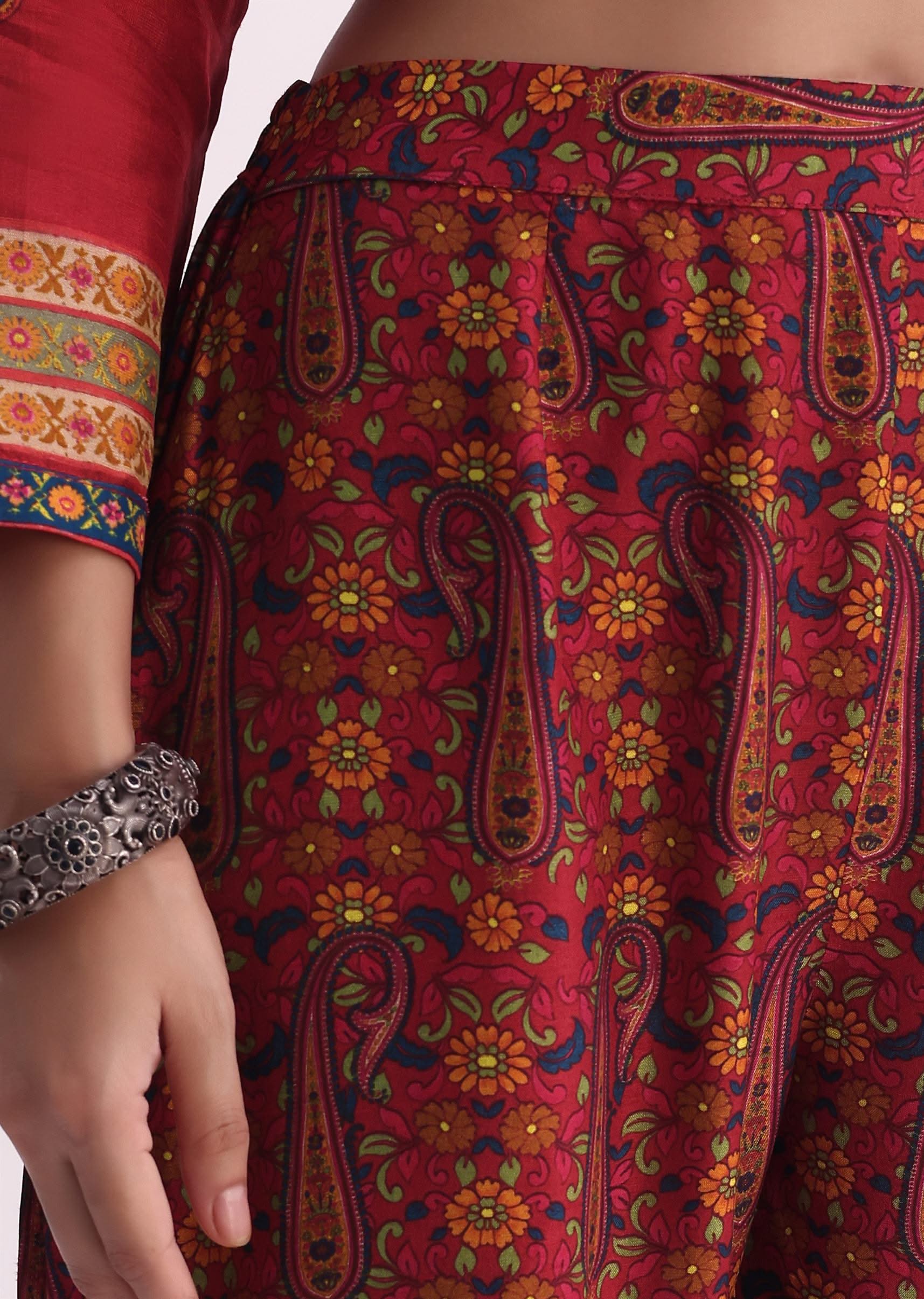 Red Sequin Embroidered Kurta With Printed Pant Set - Image 8
