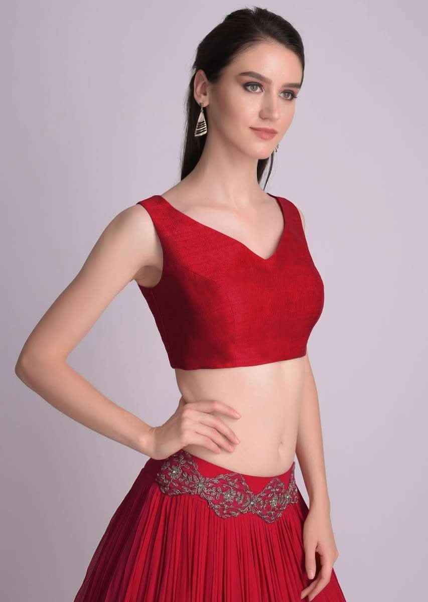 Red Sleeveless Blouse With Double Tie Up Tassel Dori At The Back - Image 3