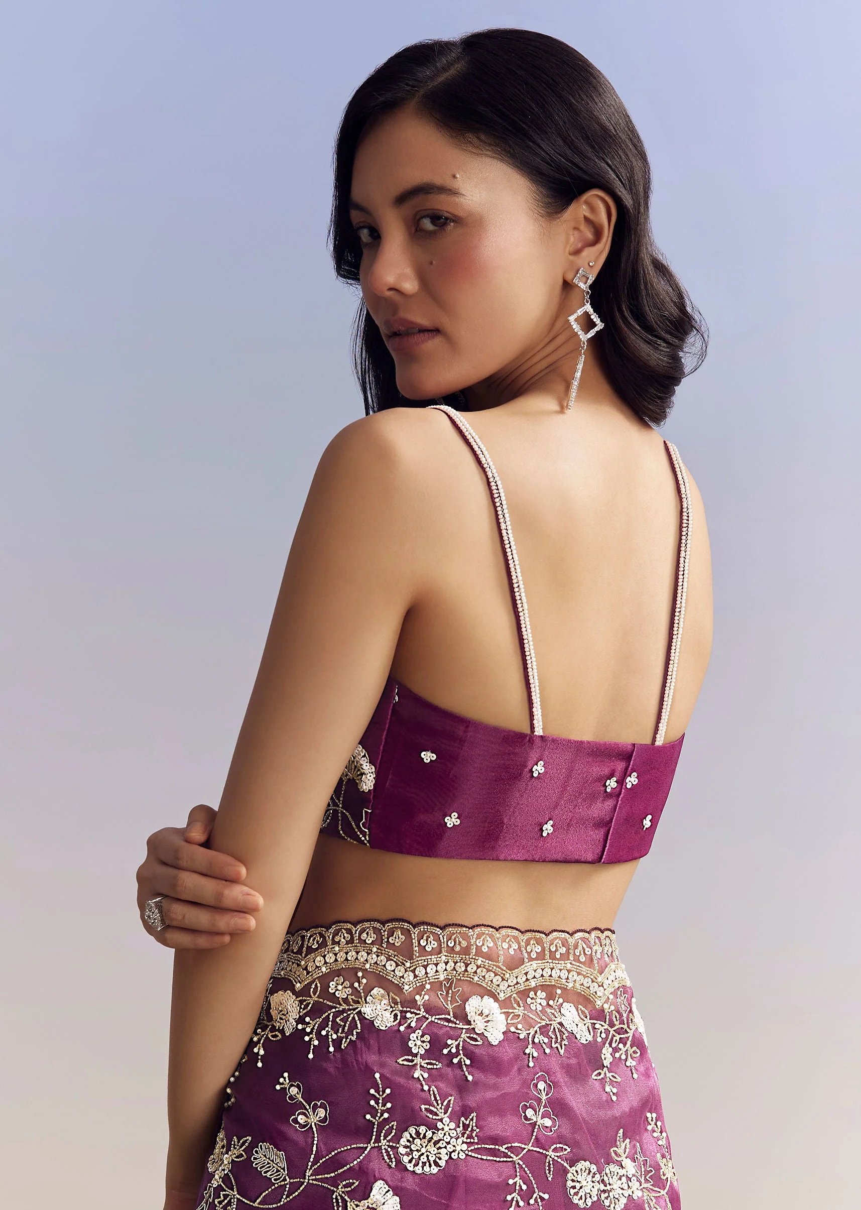 Violet Organza Saree With All Over Embroidered Floral Jaal - Image 8