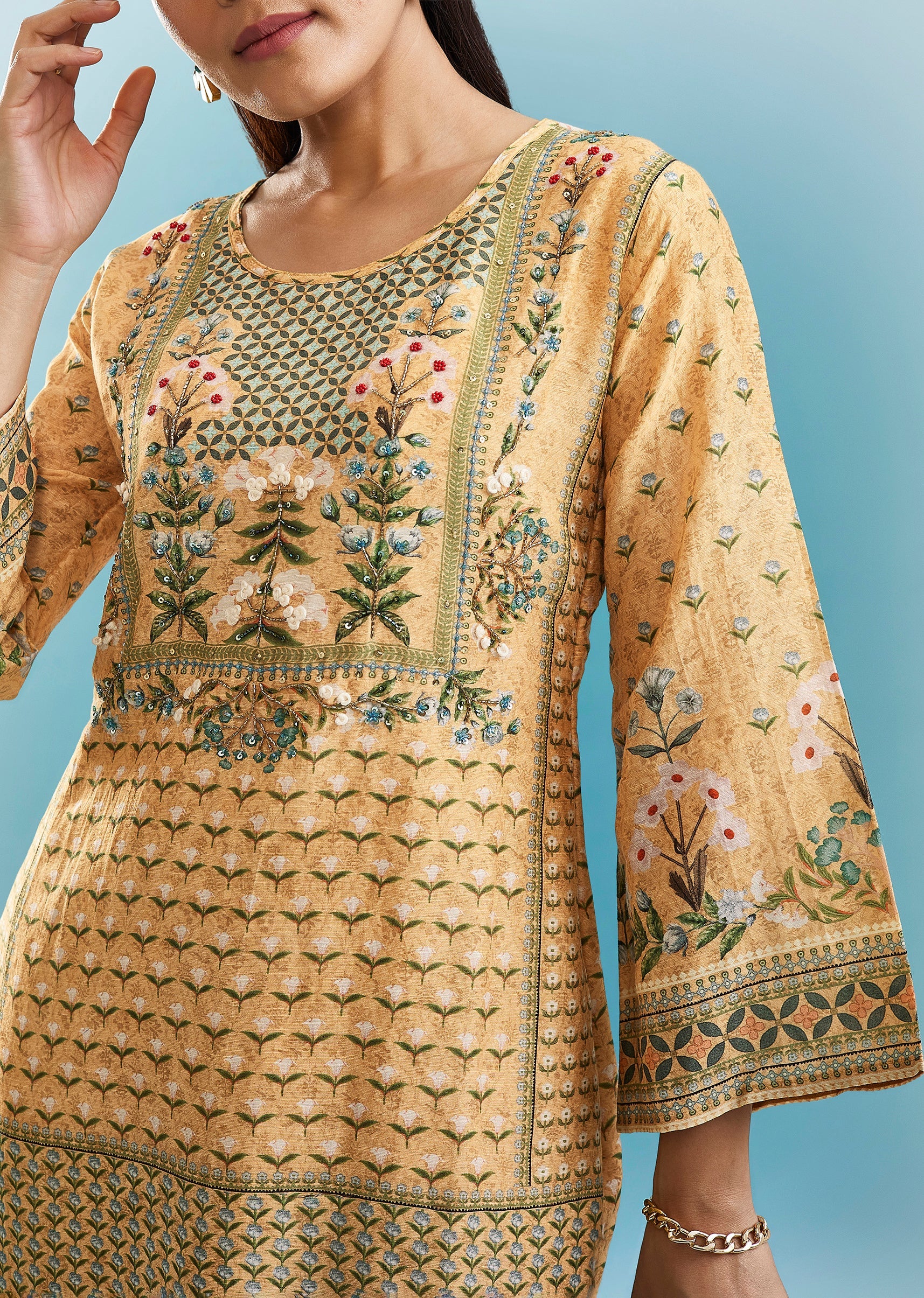 Yellow Floral Co-ord Set With Cut Dana And Sequins Work - Image 2